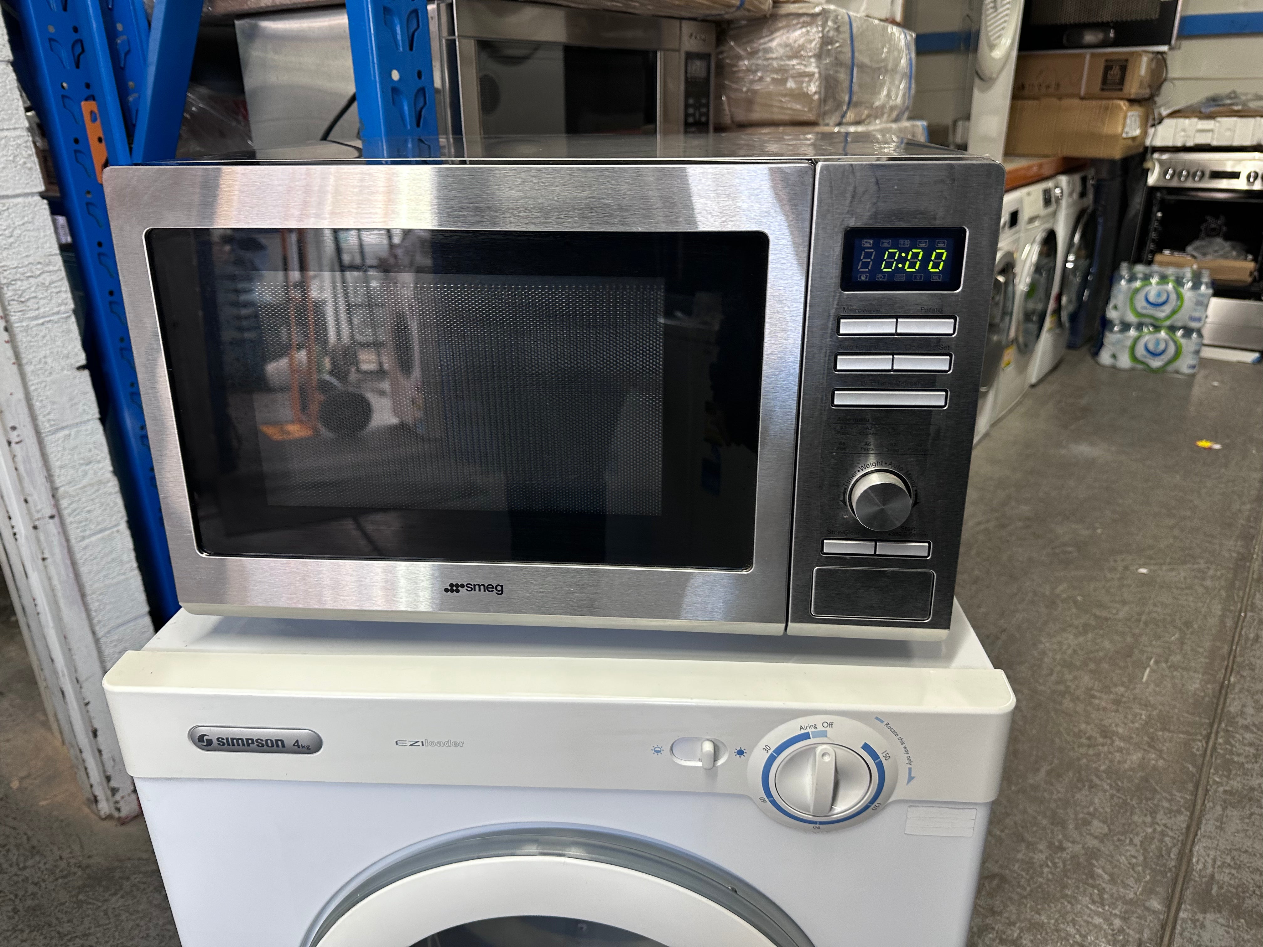 Smeg 30L Convection Microwave Oven with Grill Function - Factory Refurbished | Countertop Cooking for Small Kitchens & Apartments
