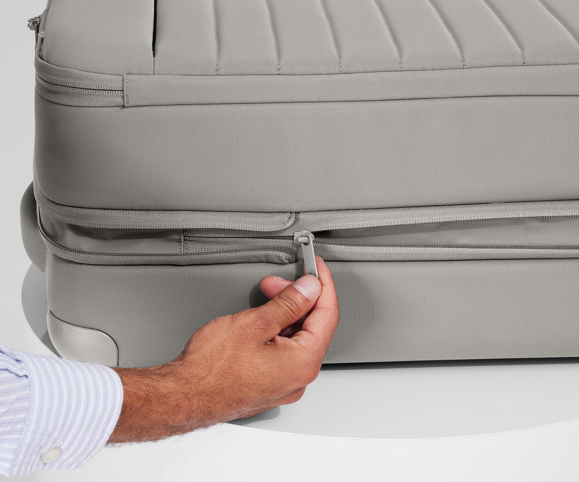 Premium Softside Large Luggage in Cloud Gray - Perfect for Air Travel, Business Trips & Weekend Getaways