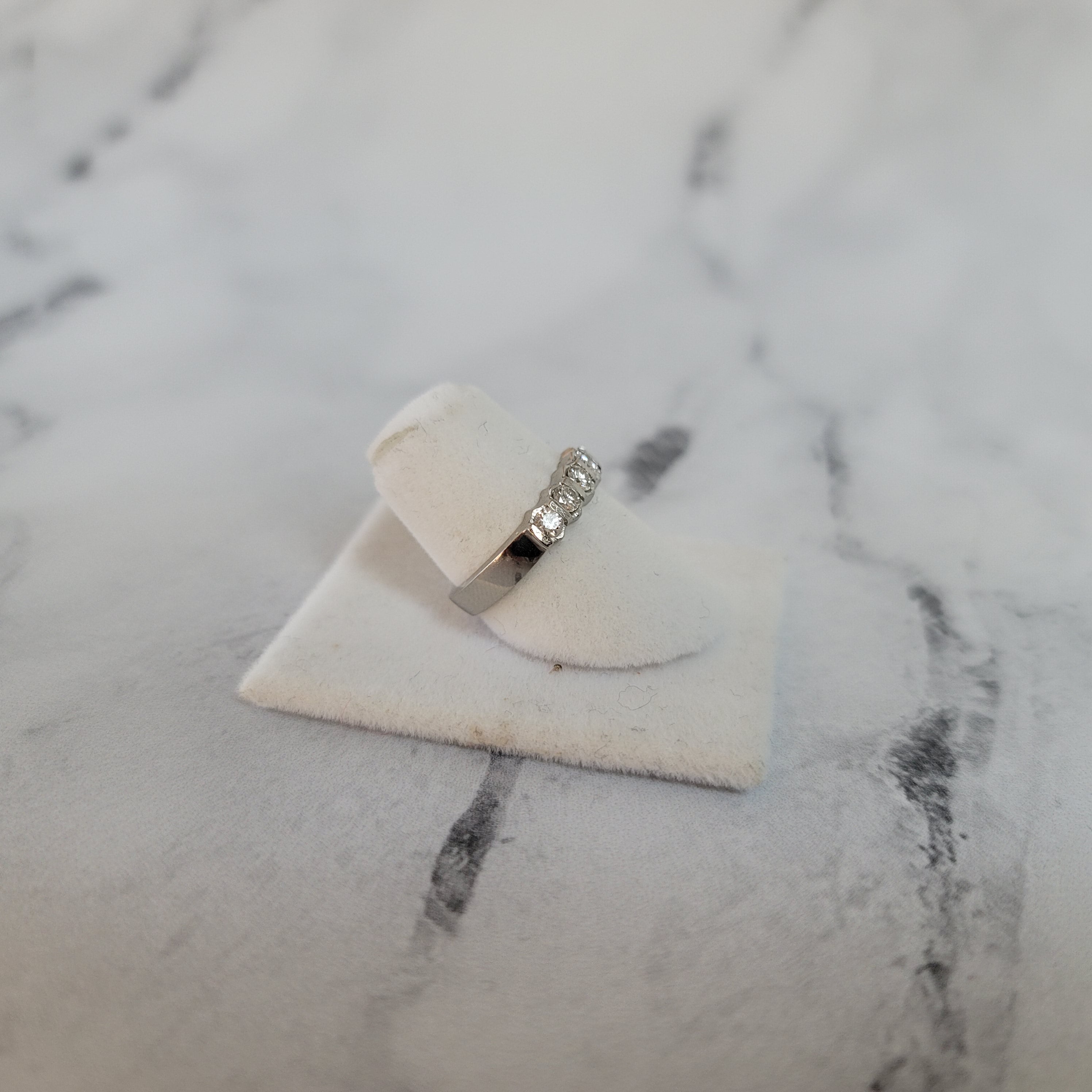 1 Carat Platinum Diamond Wedding Band for Women - Elegant & Timeless Engagement Ring for Brides, Anniversaries & Special Occasions