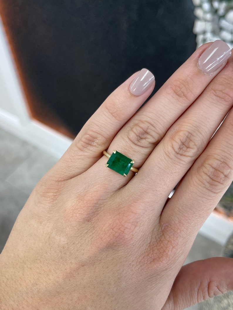 4.50ct Natural Emerald Cut Dark Forest Green East to West 14K Gold Solitaire Ring – Elegant Four Prong Setting for Engagement, Wedding & Anniversary Gifts
