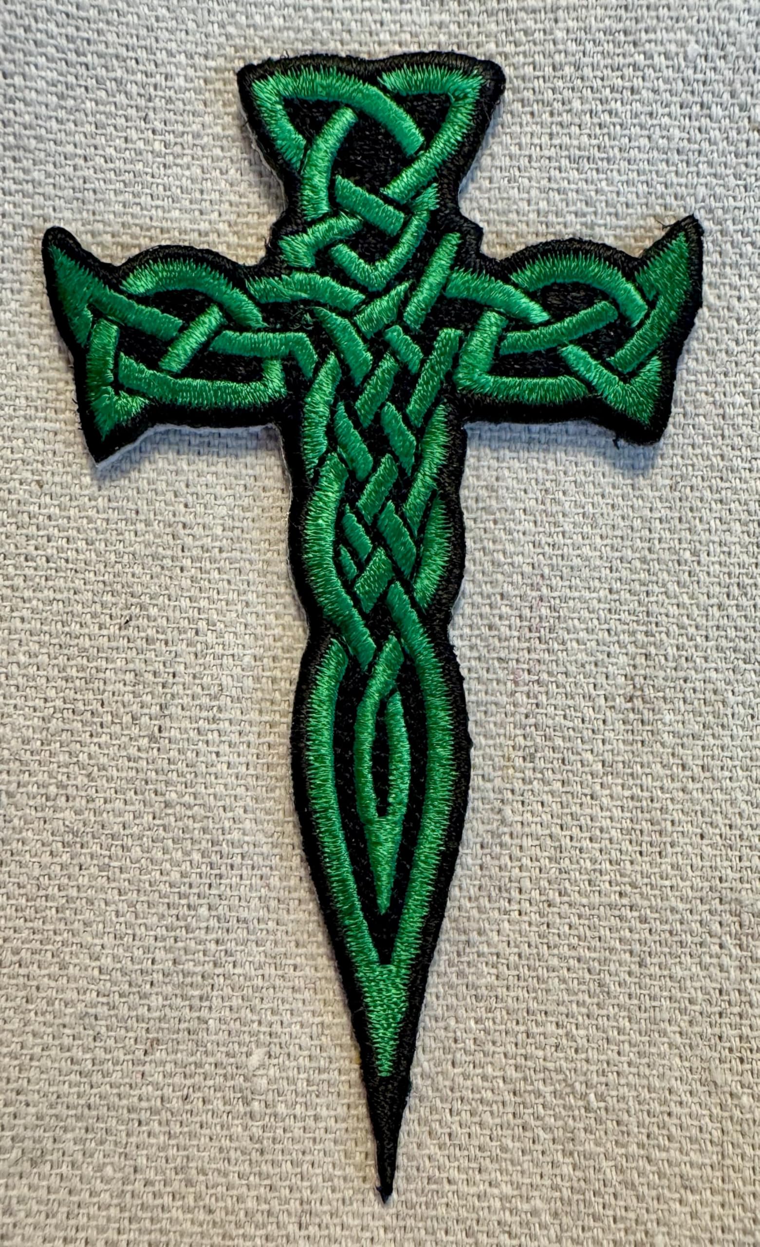 Celtic Cross Dagger Iron-On Patch - Green Embroidered Irish Crucifix Badge for Jackets, Vests & Backpacks - Perfect for St. Patrick's Day & Irish Heritage Events