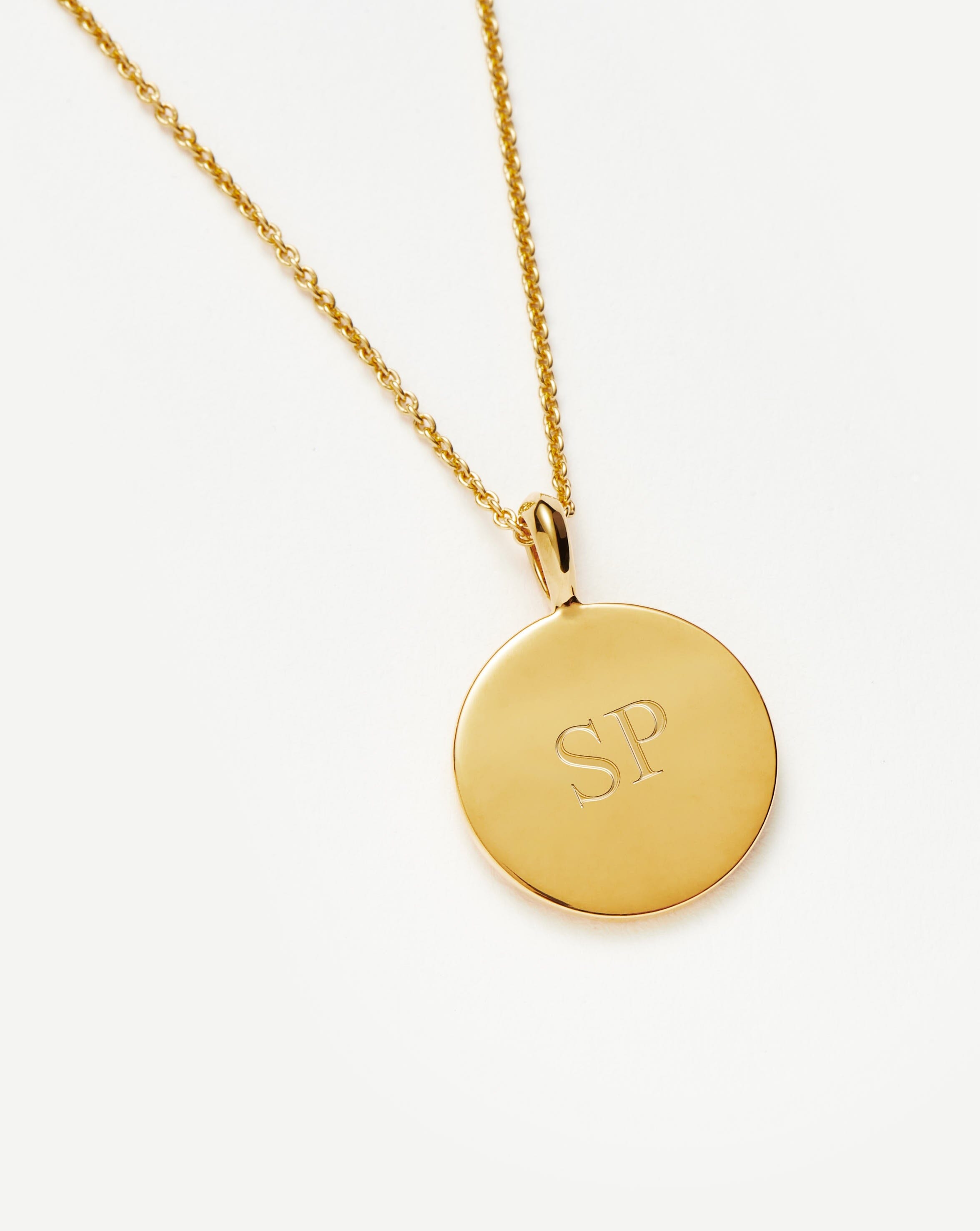 Personalized Engravable Round Necklace for Women - Custom Name Initial Pendant Jewelry Gift for Mom, Wife, Girlfriend - Perfect for Anniversaries, Birthdays & Valentine's Day