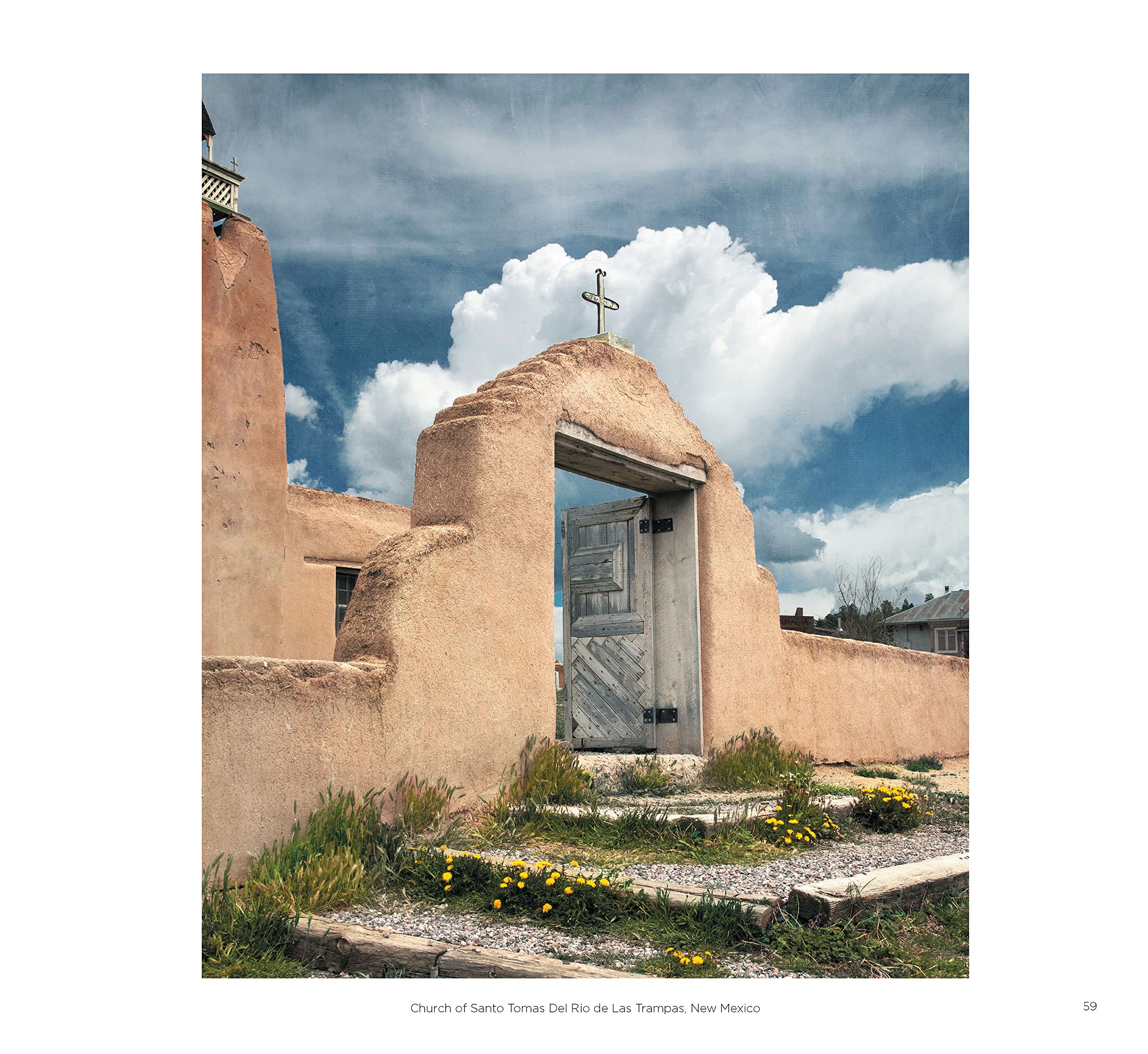Slow Roads America: Stunning Photographs and Captivating Tales from the Nation's Scenic Back Roads | Perfect for Road Trip Enthusiasts and Travel Photography Lovers