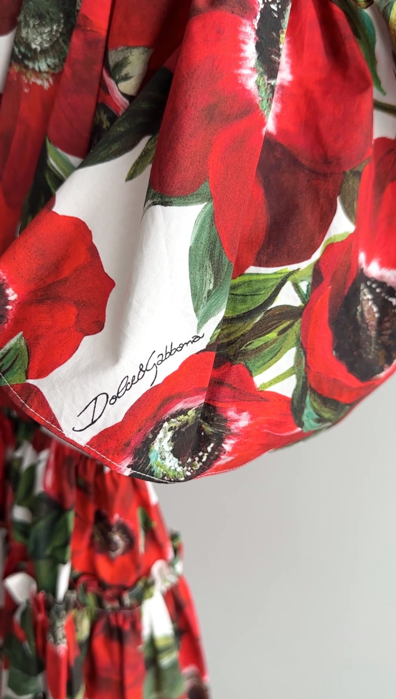 Dolce & Gabbana Women's Red Poppy Floral Print Off-Shoulder Summer Dress - Size IT44 / US 8 / Medium - Perfect for Weddings, Parties & Date Nights