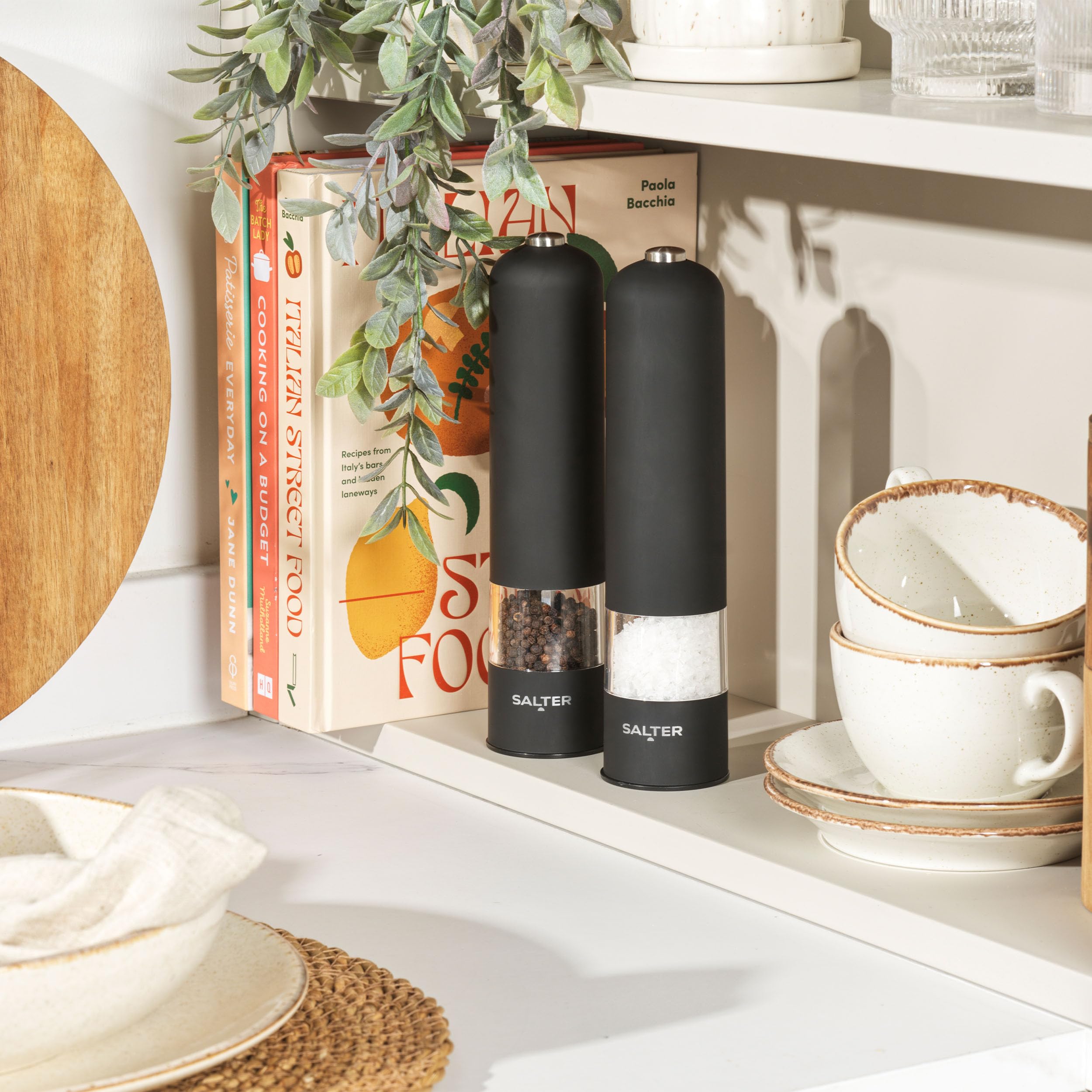 Salter 7524 BKXR Electric Salt & Pepper Grinder Set - Battery Powered, Adjustable Ceramic Grinder with Soft-Touch Push Button (66g Rock Salt & 30g Peppercorns) - Perfect for Kitchen, Dining Table & Gourmet Cooking