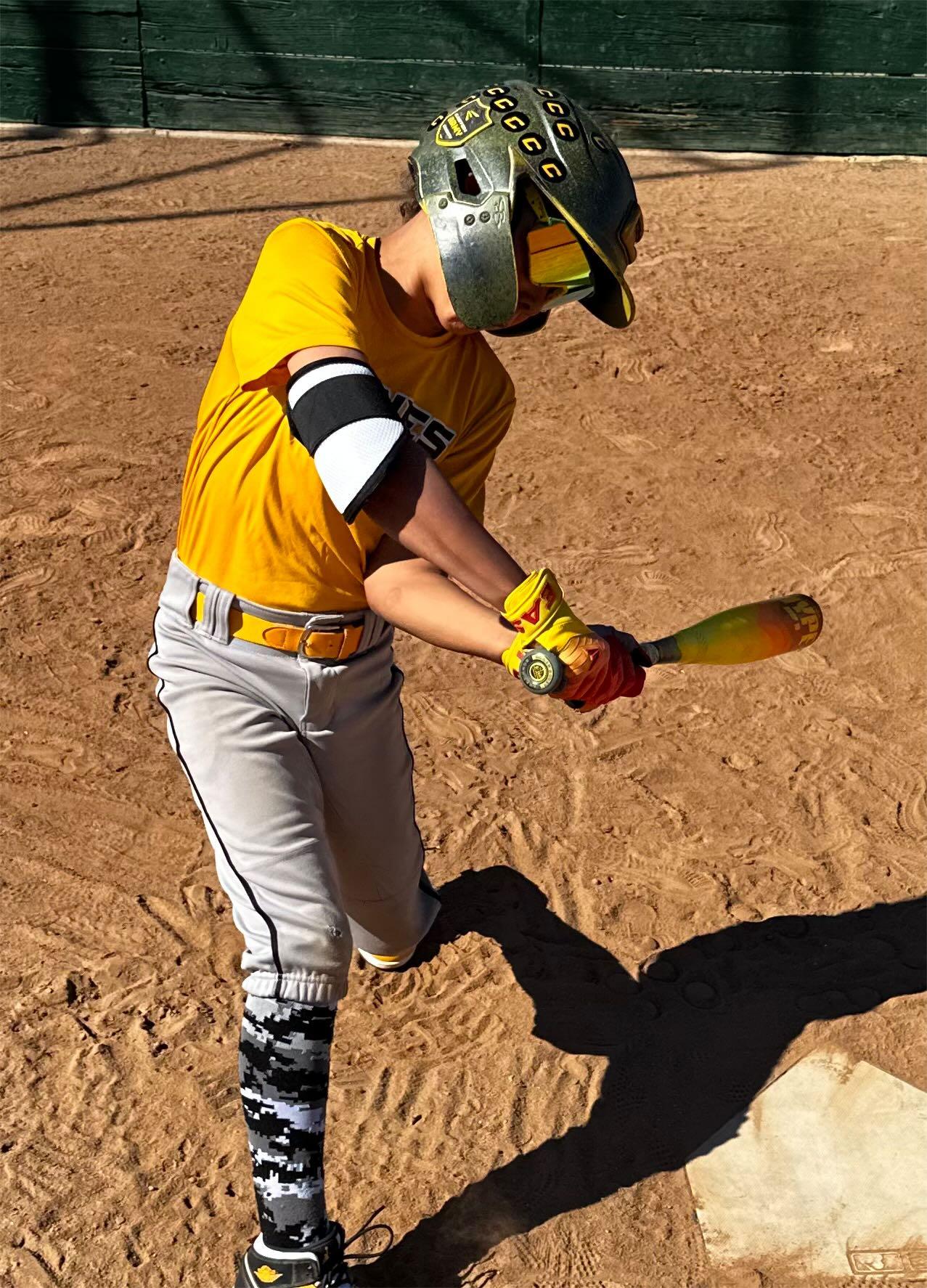 COOLOMG Adjustable Baseball Elbow Guard - Protective Arm Gear for Baseball & Softball Players - Perfect for Training, Games & Injury Prevention