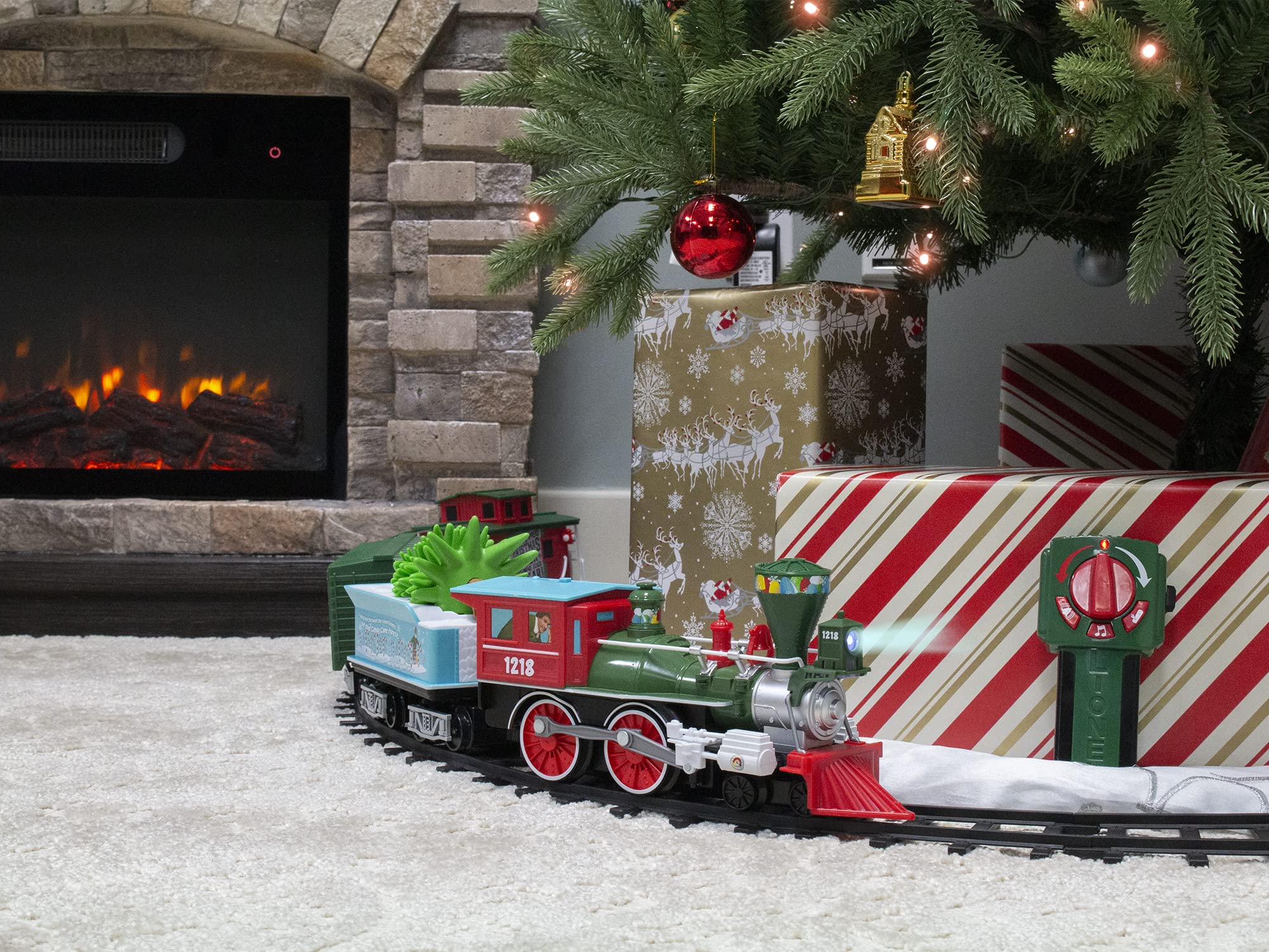 Lionel Battery-Powered Elf Toy Train Set with Locomotive, 4 Train Cars, 8-Piece Track & Remote Control - Realistic Train Sounds & LED Lights for Kids Ages 4+ | Perfect for Christmas Decorations, Birthday Gifts & Holiday Playtime