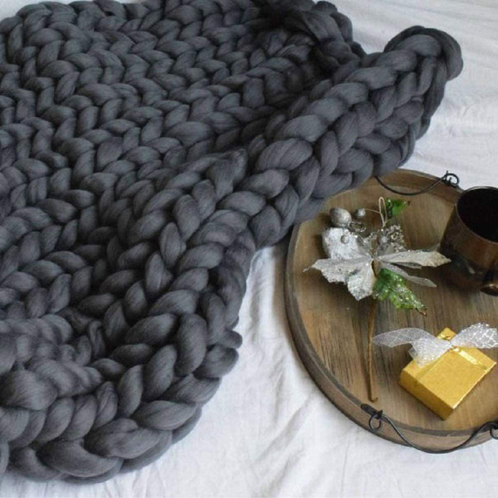 YYQ SHOP Dark Grey Handmade Chunky Knit Blanket - Super Soft & Warm Luxury Throw for Bed, Sofa & Home Decor - Perfect Gift for Family & Friends - Non-Shedding Cozy Blanket for Winter Nights & Relaxation