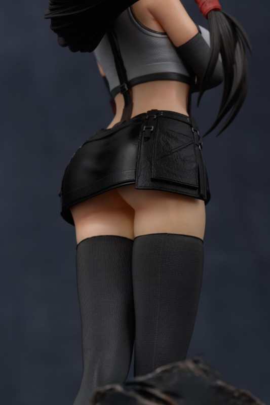 Neoclassicism x O2 Fighting Goddess Tifa Action Figure - Collectible Anime Statue for Final Fantasy VII Fans | Perfect for Home Display, Gaming Room Decor, and Anime Collections