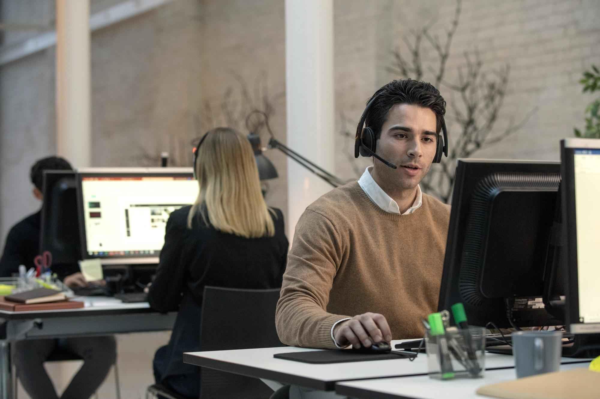 Sennheiser EPOS I ADAPT 261 Wireless On-Ear Bluetooth Headset with USB-C - Certified for Microsoft Teams & UC - Black - Perfect for Remote Work & Video Conferencing
