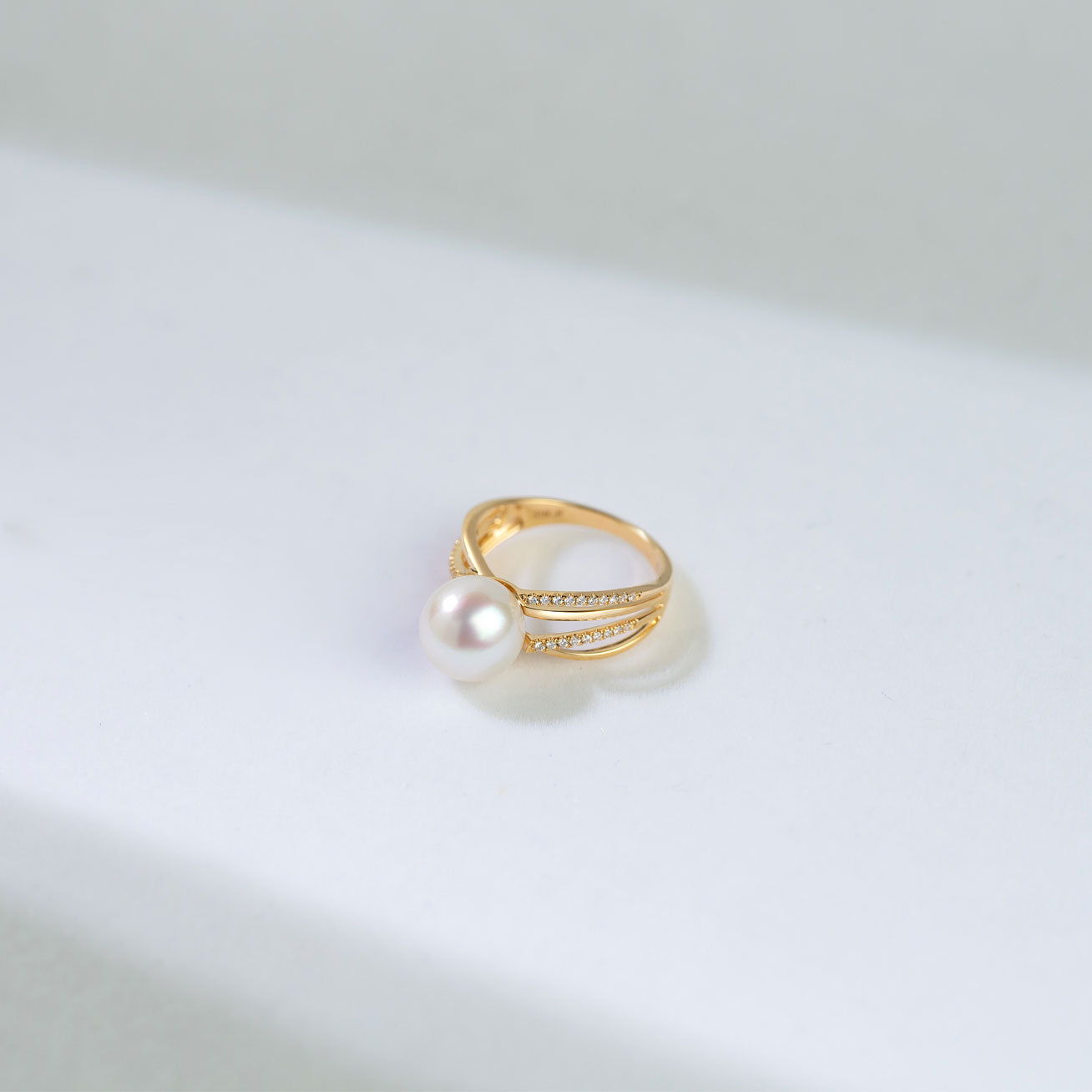 18K Gold Diamond Freshwater Pearl Ring for Women - Elegant Si Dian Jin Design | Perfect for Weddings, Anniversaries & Special Occasions