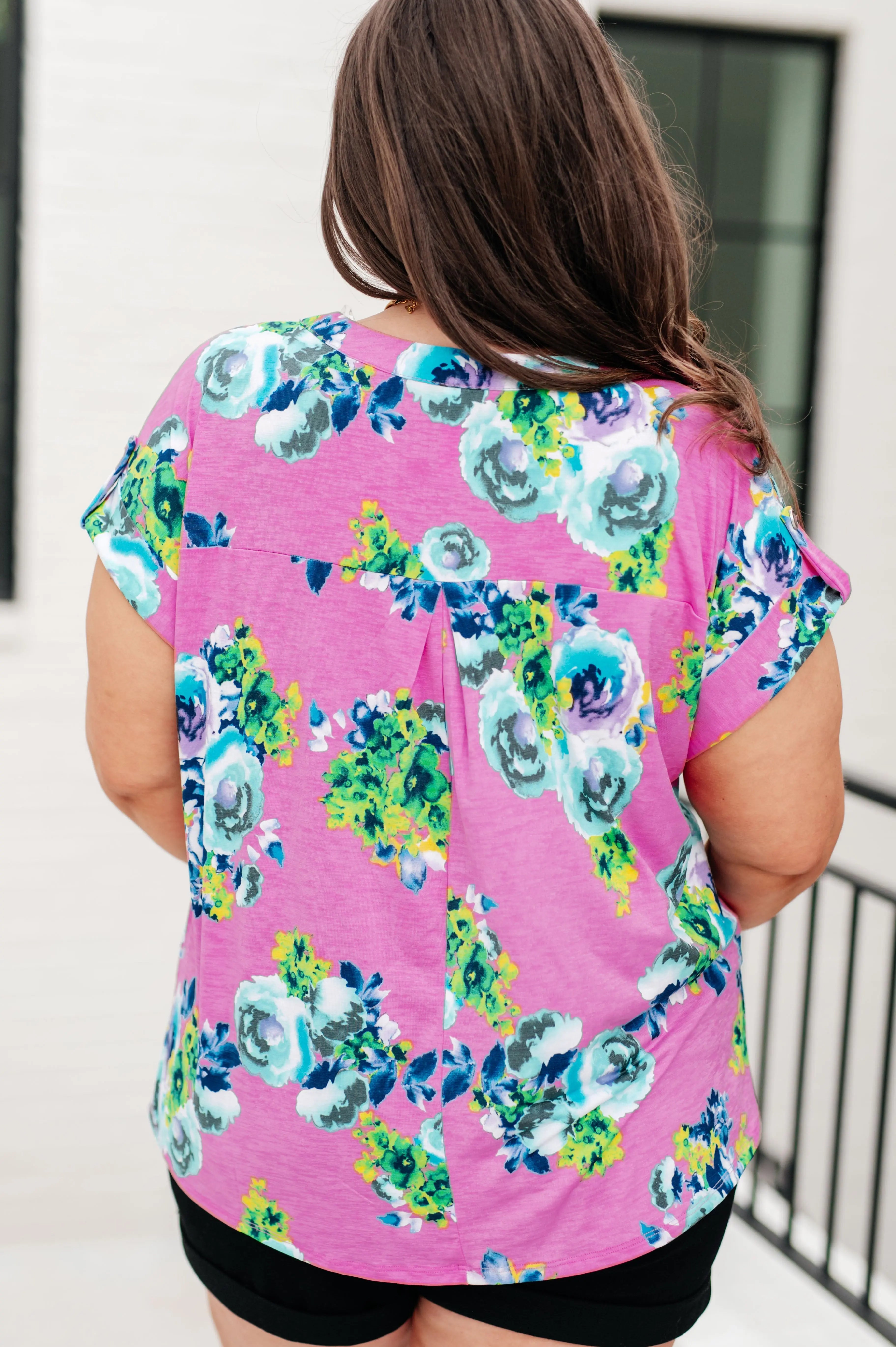 Lizzy Cap Sleeve Top - Coral & Blue Floral Print Women's Blouse for Casual Wear, Summer Outfits, and Office Attire