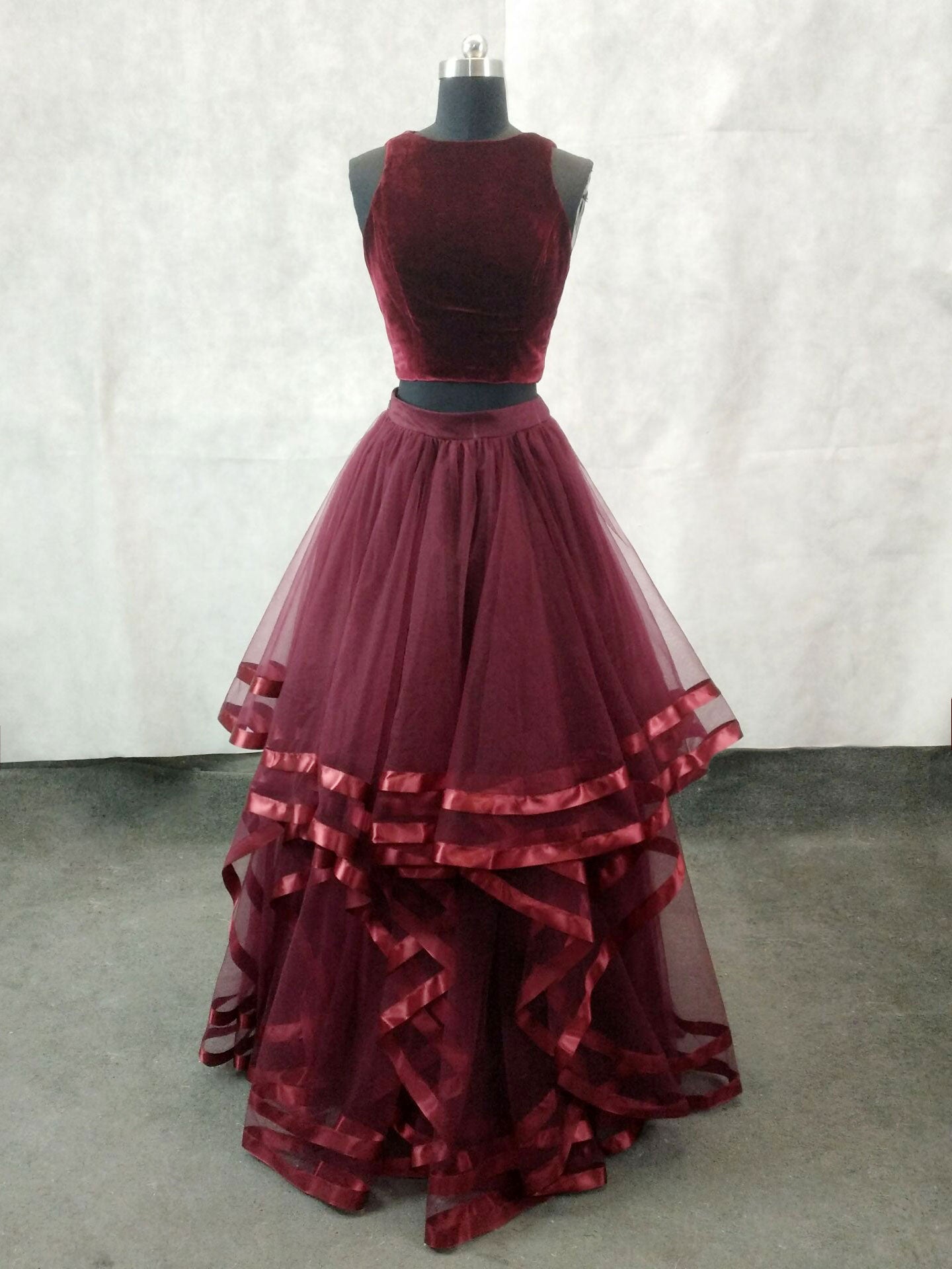 Elegant Burgundy Two-Piece Tulle Long Prom Dress | Formal Evening Gown for Homecoming, Wedding, and Special Occasions