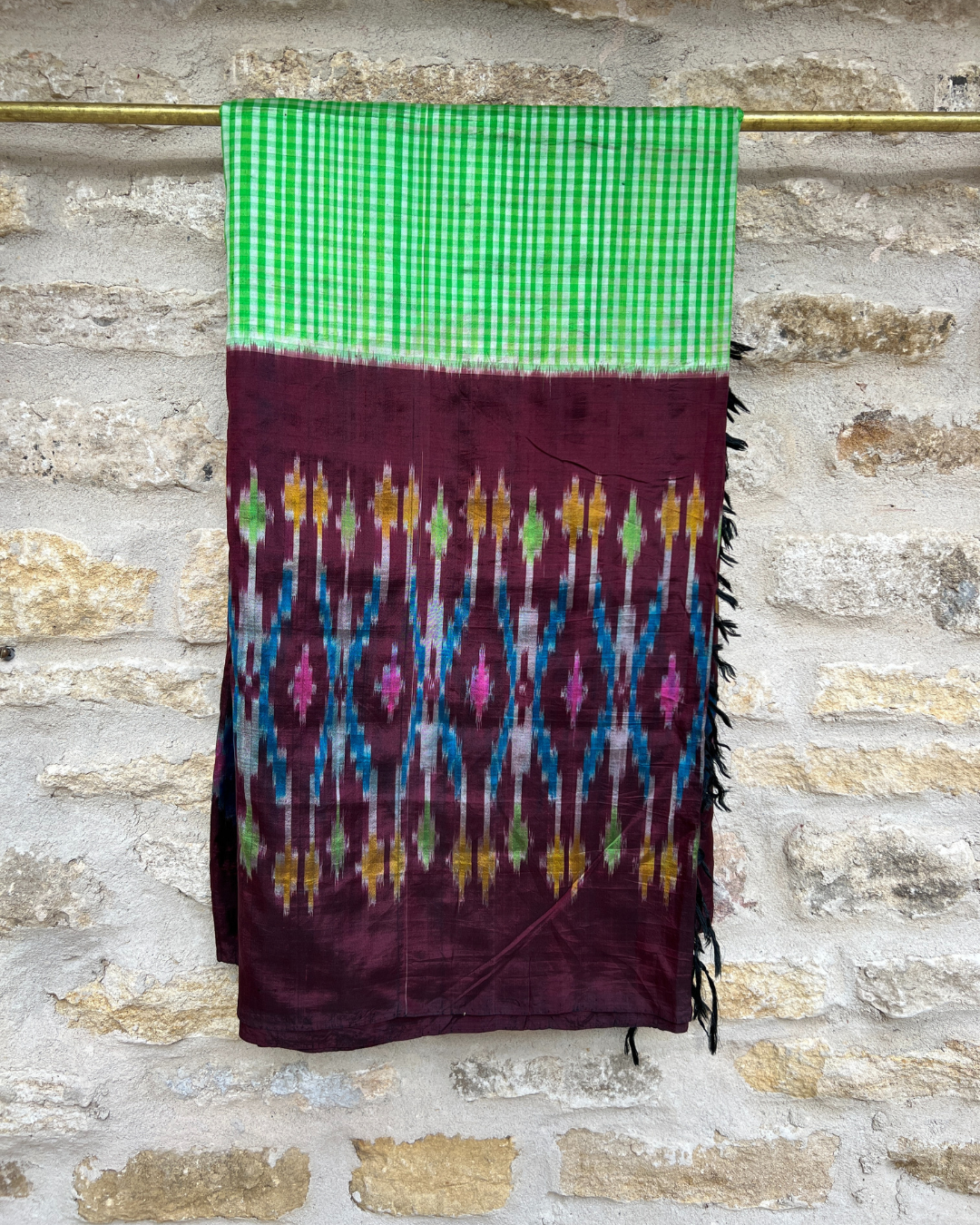 Vintage Silk Sari Scarf - Handmade Indian Traditional Shawl for Women - Elegant Fashion Accessory for Parties, Weddings & Special Occasions