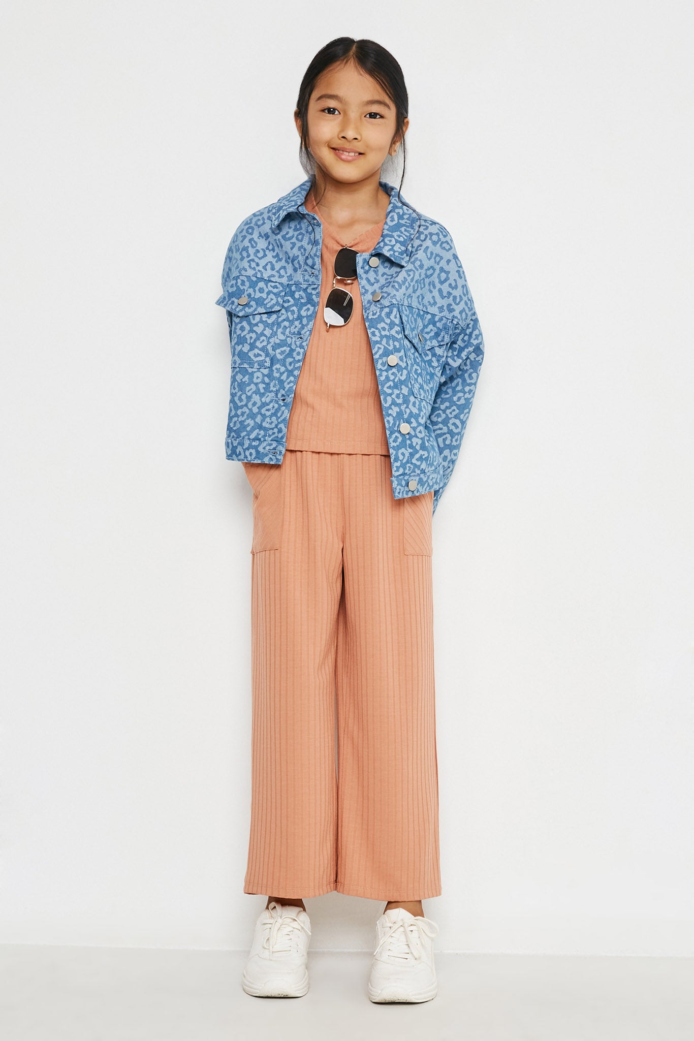 Stylish Ribbed Patch Pocket Wide Leg Pants for Women - Comfortable High Waisted Trousers for Work, Casual Outfits & Travel