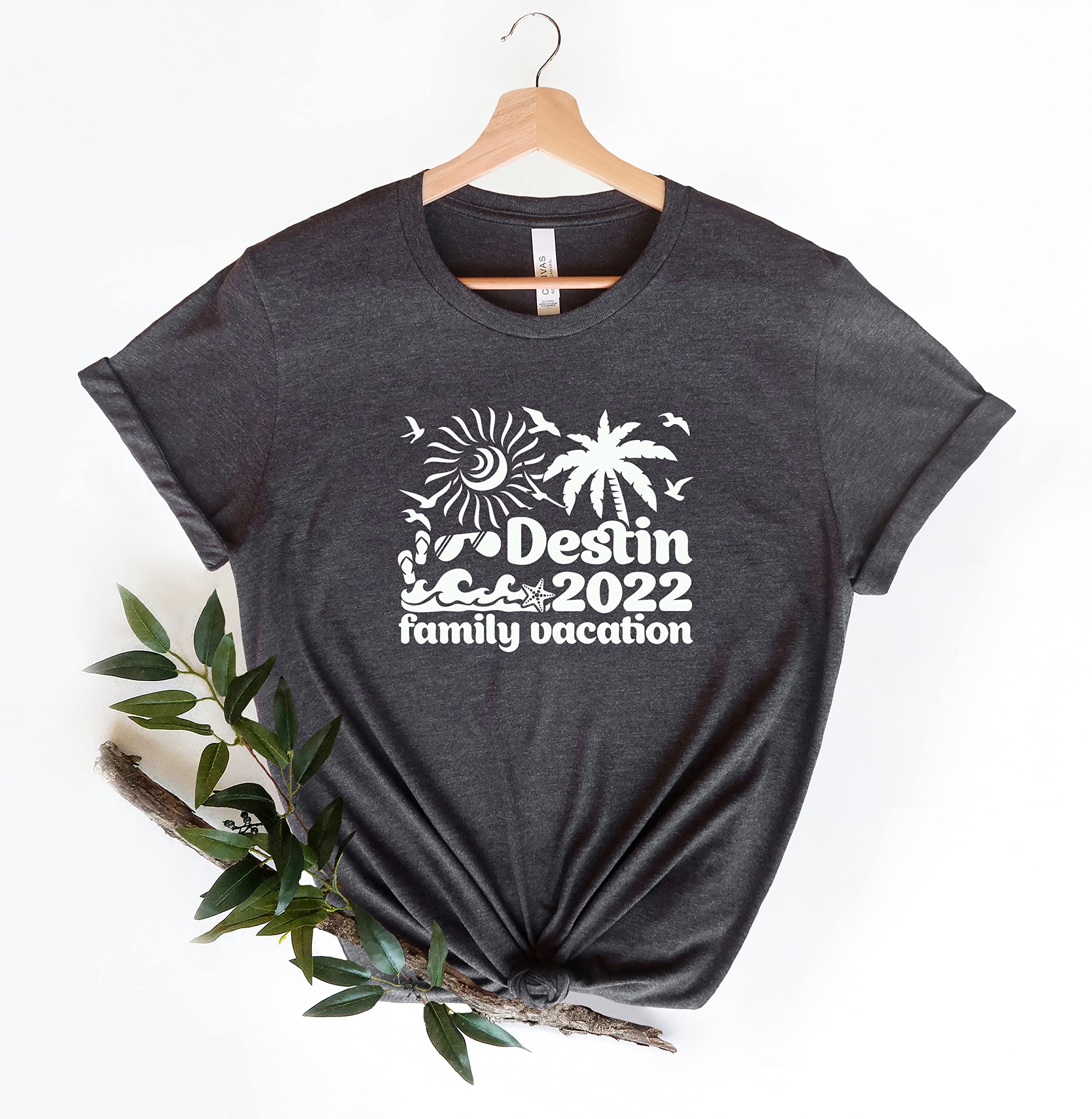 Destin 2022 Vacation Shirt - Florida Beach Holiday Gift for Family & Friends - Perfect for Destin Trips, Beach Outings & Florida Getaways