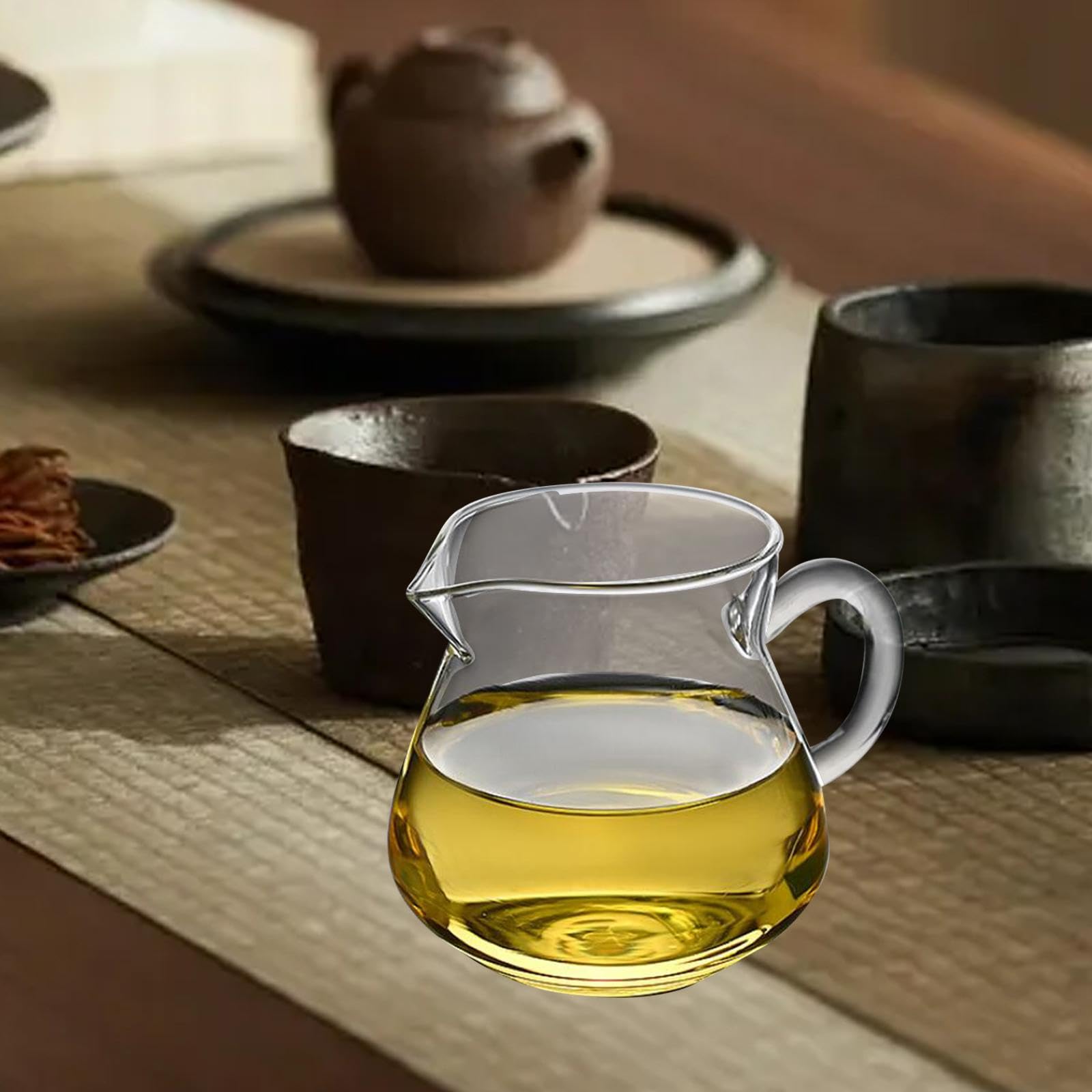 250ml Transparent Creamer Pitcher & Milk Jug - Mini Carafe for Tea, Coffee, Latte - 7x5.5x8.3cm - Perfect for Home, Café & Office Use