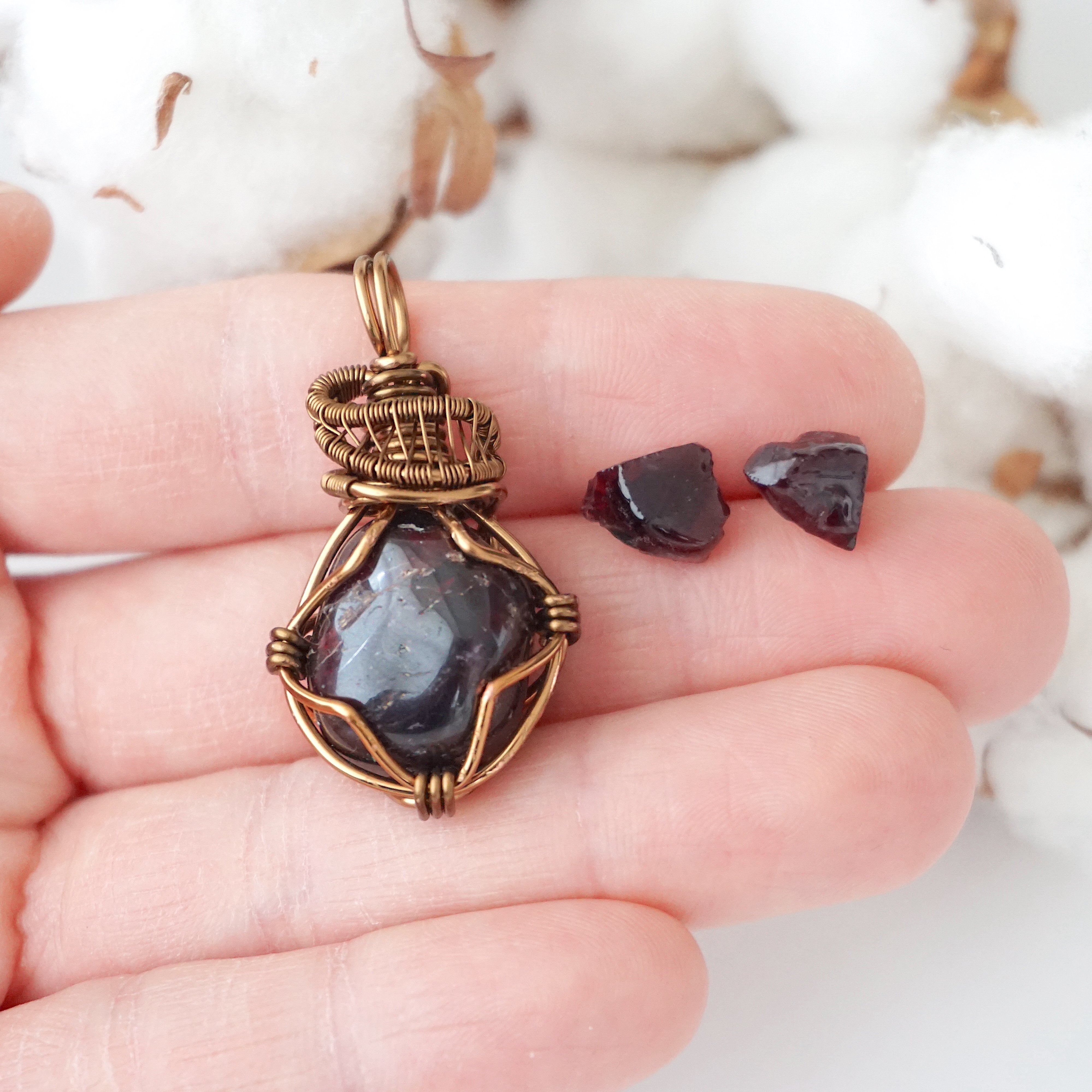 Exquisite Garnet Jewelry Gift Set in Antique Bronze & Silver - Perfect for Birthdays, Anniversaries & Special Occasions