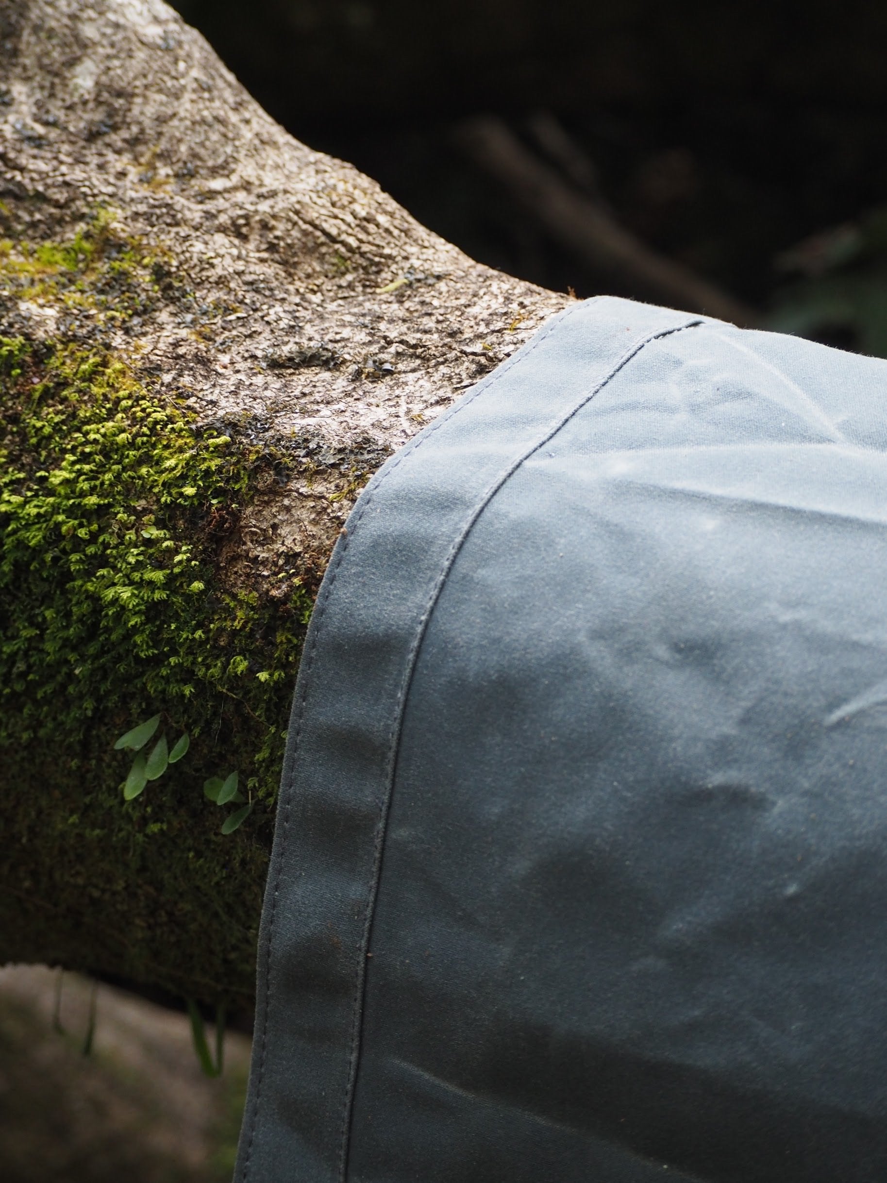 Premium Utility Blanket for Camping, Emergency & Outdoor Adventures - Waterproof & Durable All-Weather Blanket - Perfect for Hiking, Survival Kits & Beach Use