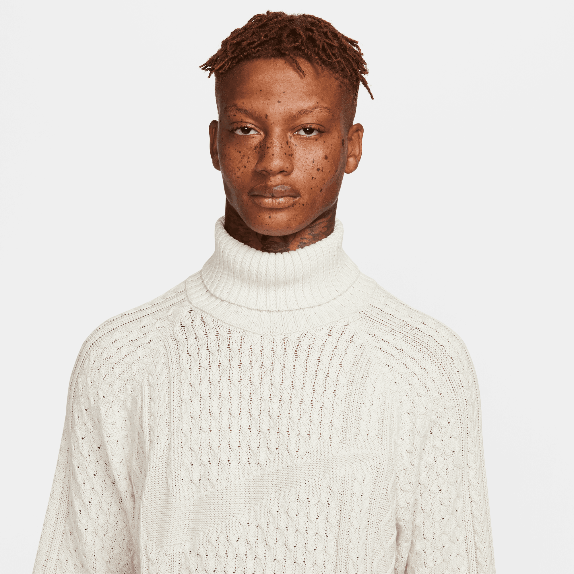 Cable Knit Turtleneck Sweater Women's Light Bone - Cozy Winter Pullover for Casual Outfits & Office Wear