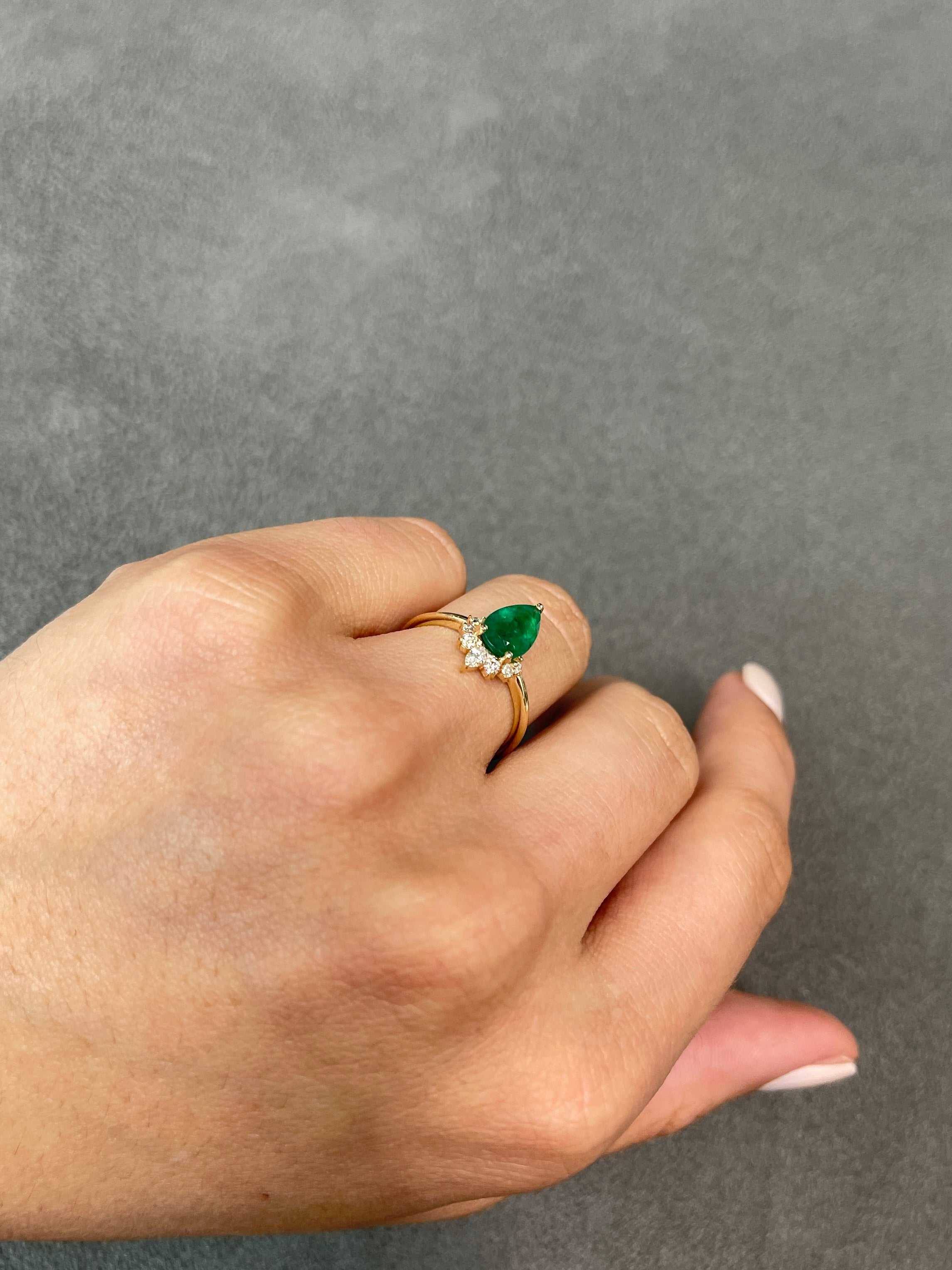 1.51tcw Pear Shape Dark Green Emerald & Diamond Tiara Ring in 14K Gold - Elegant Bridal Jewelry for Weddings & Special Occasions