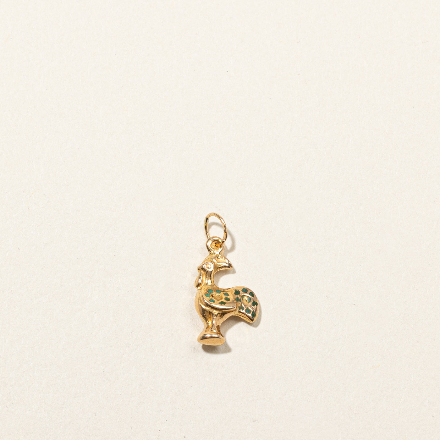 14K Gold Hen Charm Pendant - Elegant Rooster Jewelry for Women, Perfect Gift for Mother's Day, Birthday & Anniversary - Ideal for Layering Necklaces & Everyday Wear