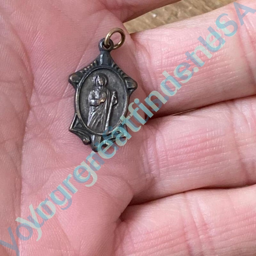 Vintage Catholic Devotional Metal Pendant - Religious Cross Necklace for Women & Men - Perfect for Prayer, Church, Gifts & Everyday Faith Jewelry