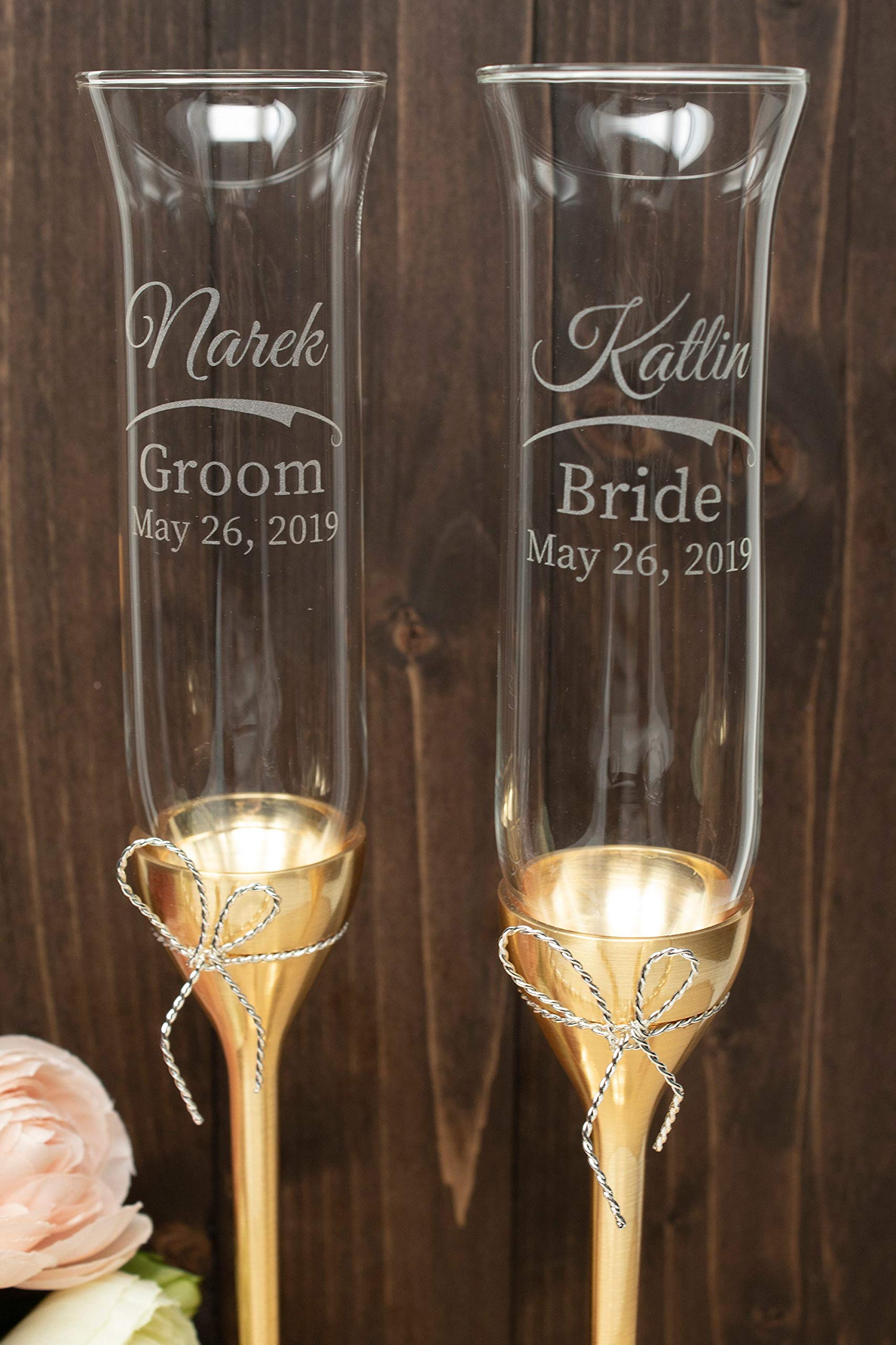 Vera Wang Love Knots Gold Personalized Wedding Champagne Flutes - Set of 2 Custom Engraved Glasses for Bride & Groom, Elegant Wedding Gift & Accessory - Perfect for Toasts, Anniversaries & Romantic Celebrations