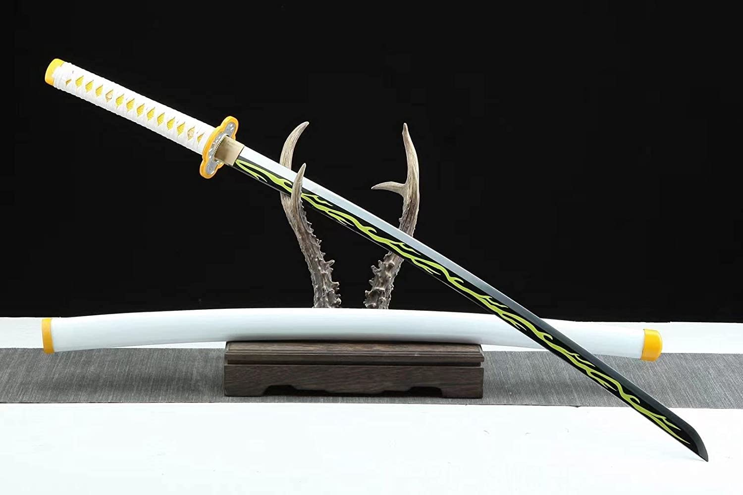 Demon Slayer Sword - Handmade 1060 Carbon Steel Samurai Katana with Full Tang Sharp Blade | Authentic Japanese Anime Sword for Cosplay, Collection & Martial Arts Training | Perfect Gift for Anime Fans & Sword Enthusiasts