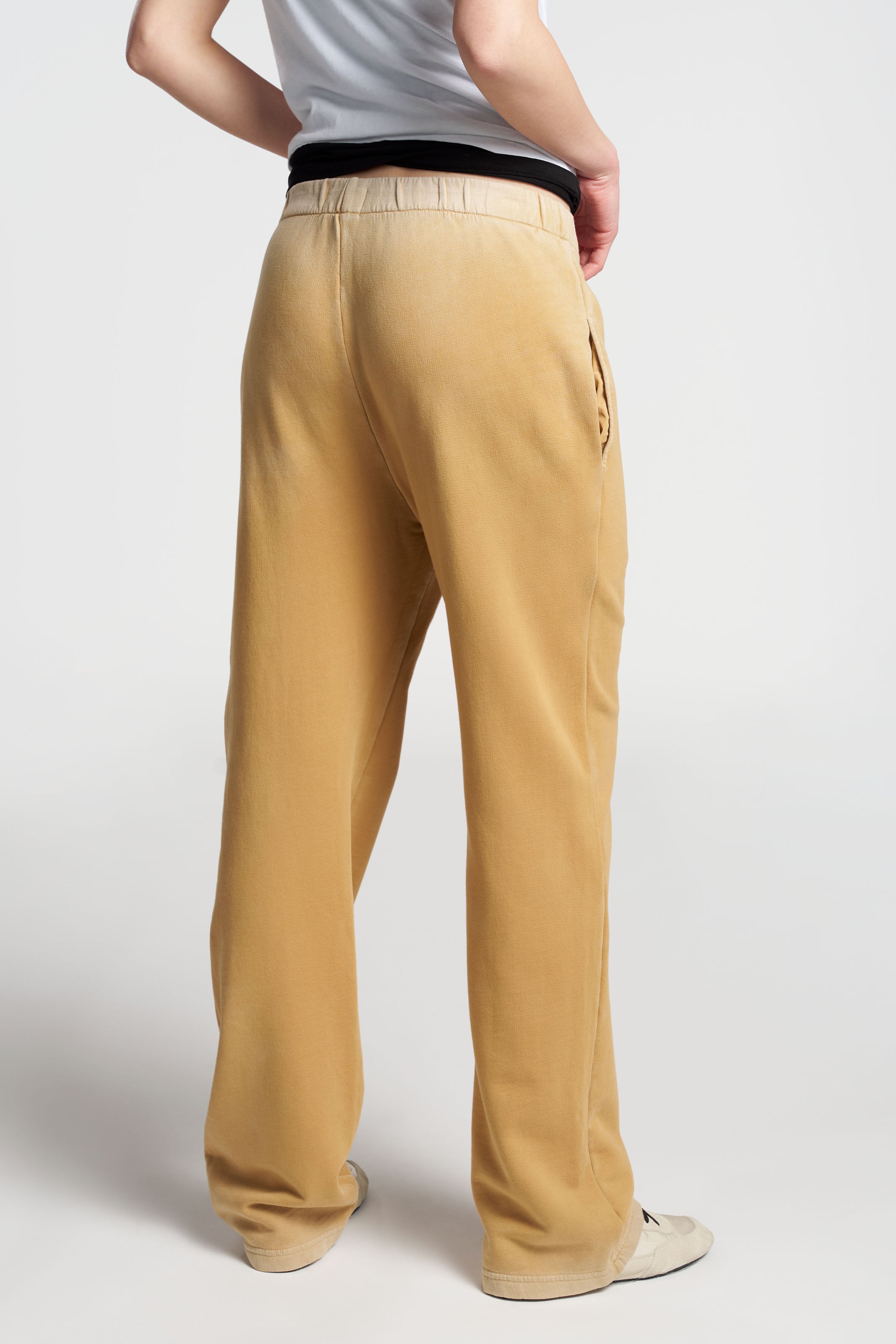 Roma Sweatpants for Women - Soft & Comfortable Joggers with Pockets - Perfect for Yoga, Lounge & Running