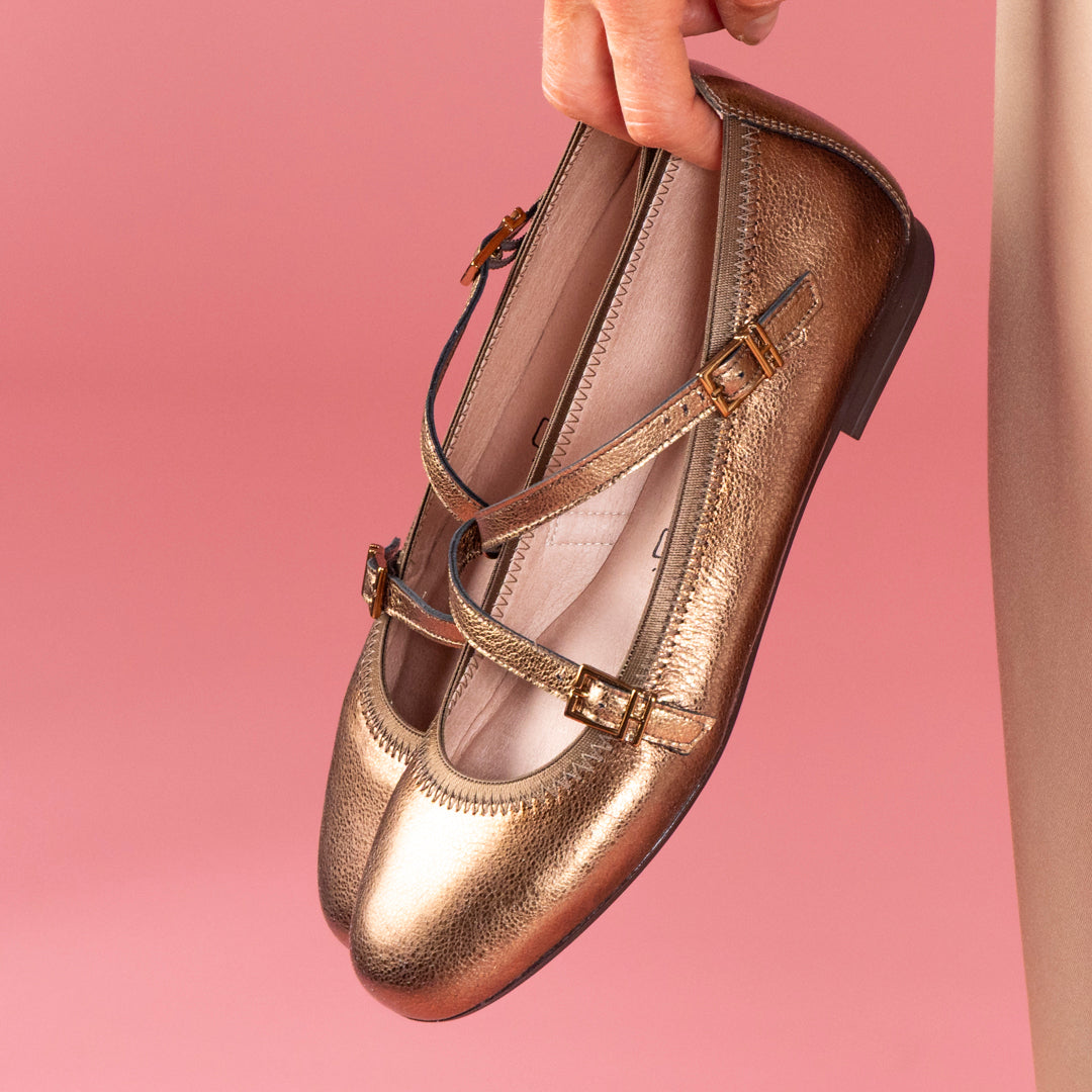 Hispanitas Women's Comfortable Fashion Shoes - Stylish & Supportive Footwear for Casual Wear, Work & Everyday Use