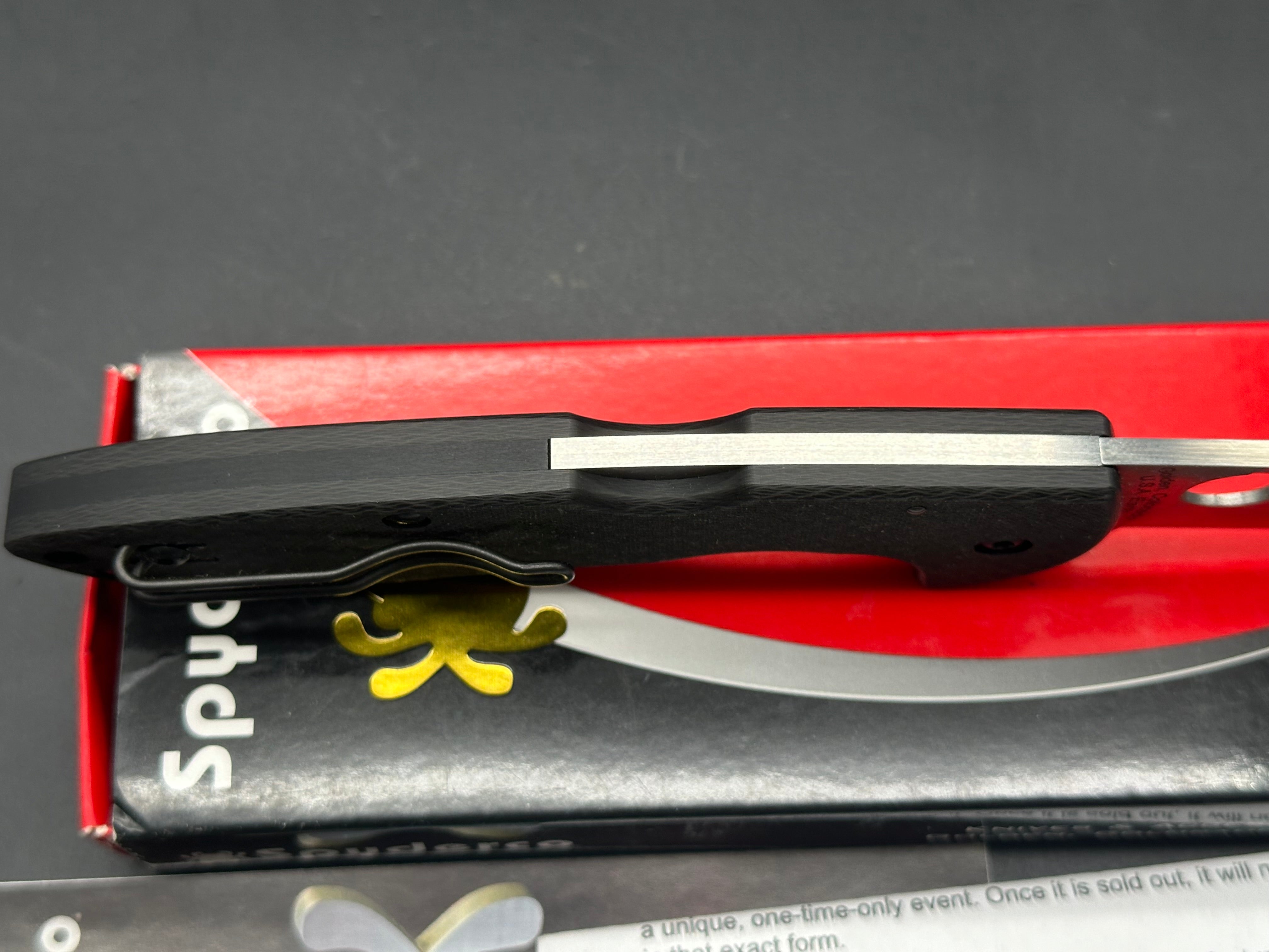 Spyderco Siren Lockback Folding Knife - Sprint Run Carbon Fiber Handle, 3.6