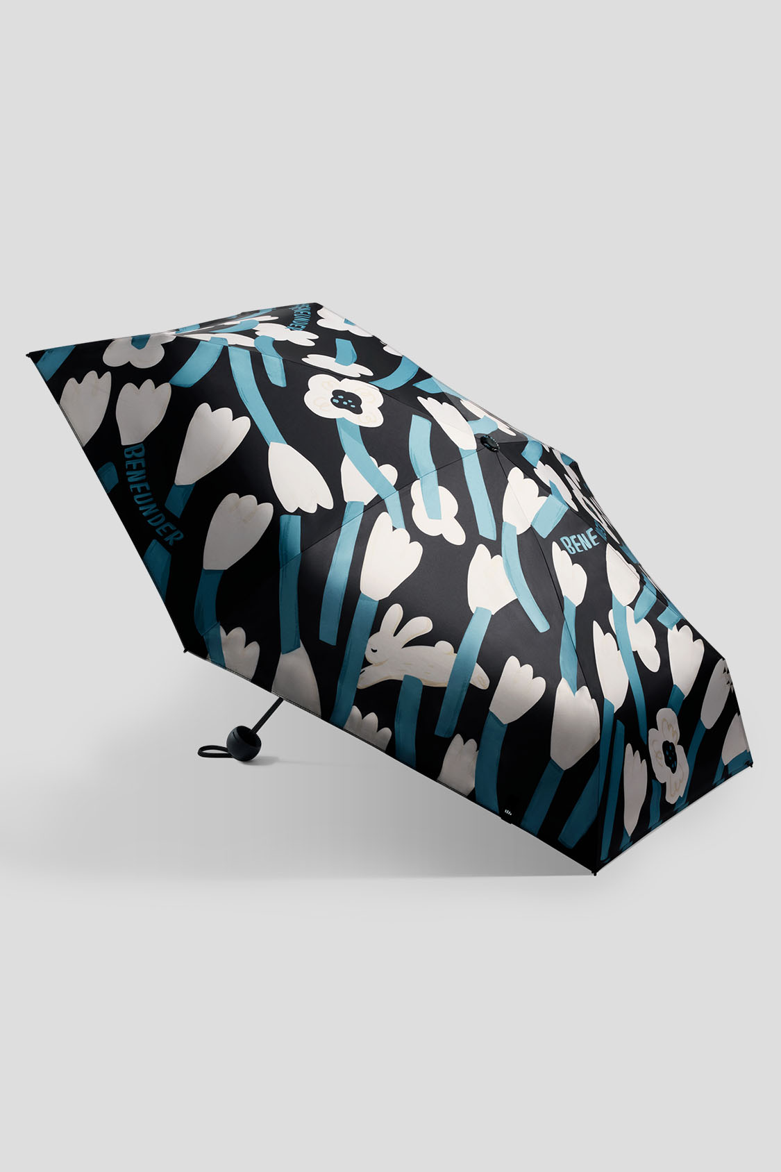 5 Fold Sun Umbrella with UPF50+ UV Protection - Portable & Adjustable for Beach, Pool, Patio, and Outdoor Activities