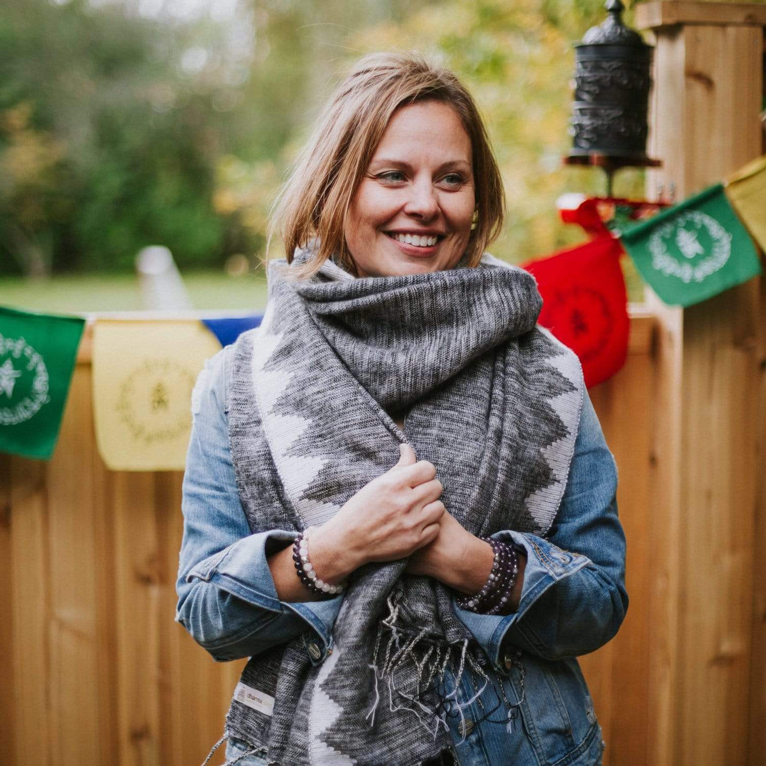 Authentic Himalayan Cashmere Shawl Wrap - Classic Gray for Women & Men - Perfect for Winter, Travel, and Gift Giving