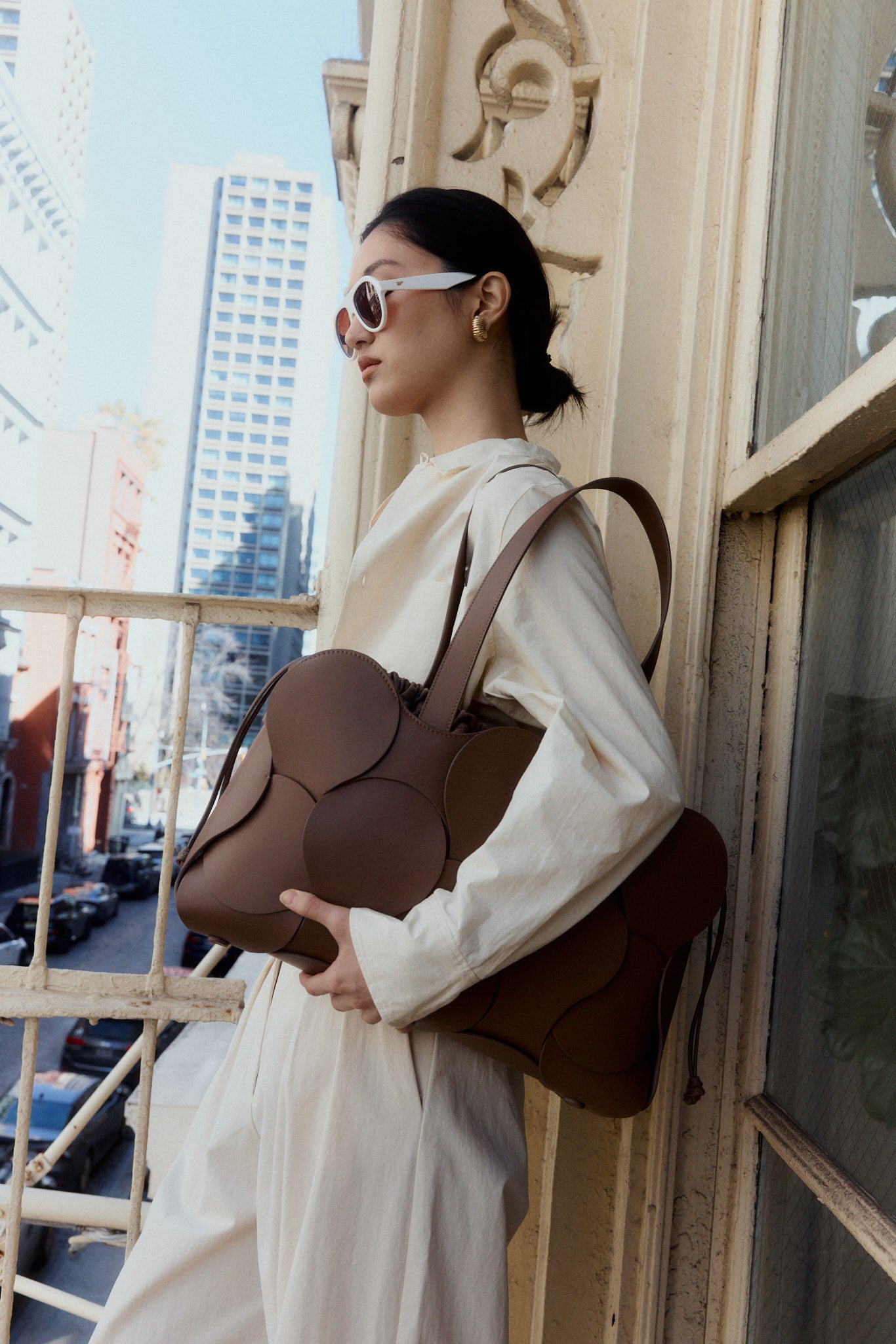 Gigi Tote 2 - Stylish Women's Handbag for Work, Travel & Everyday Use | Fashionable Shoulder Bag with Spacious Compartments