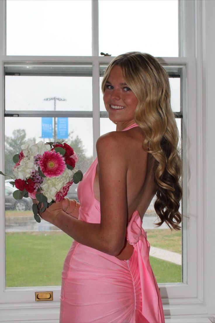 Elegant Halter V-Neck Mermaid Prom Dress for Formal Evening Party - J6794 | Perfect for Homecoming, Prom Night, and Special Occasions