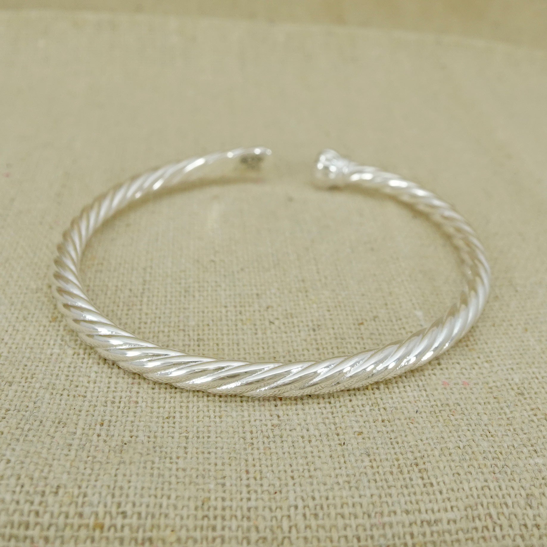 Elegant Silver Twisted Bangle Bracelet for Women - Trendy Handmade Jewelry Gift for Birthday, Anniversary & Everyday Wear