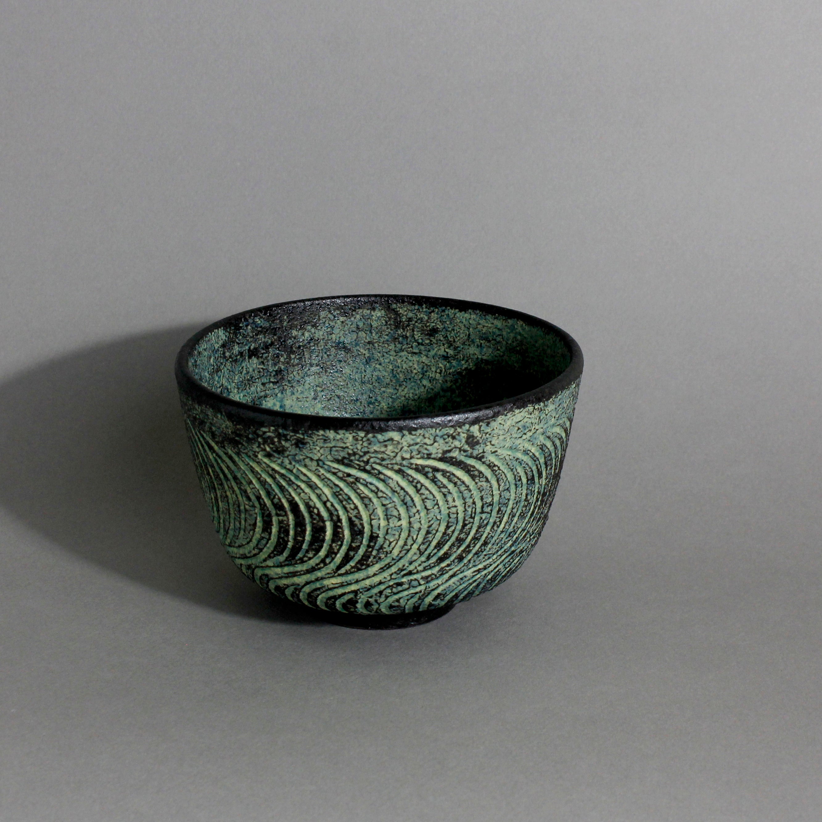 Premium Handcrafted Wave Chawan Matcha Bowl - Authentic Japanese Ceramic Tea Bowl for Traditional Matcha Tea Ceremony, Home Decor & Zen Meditation