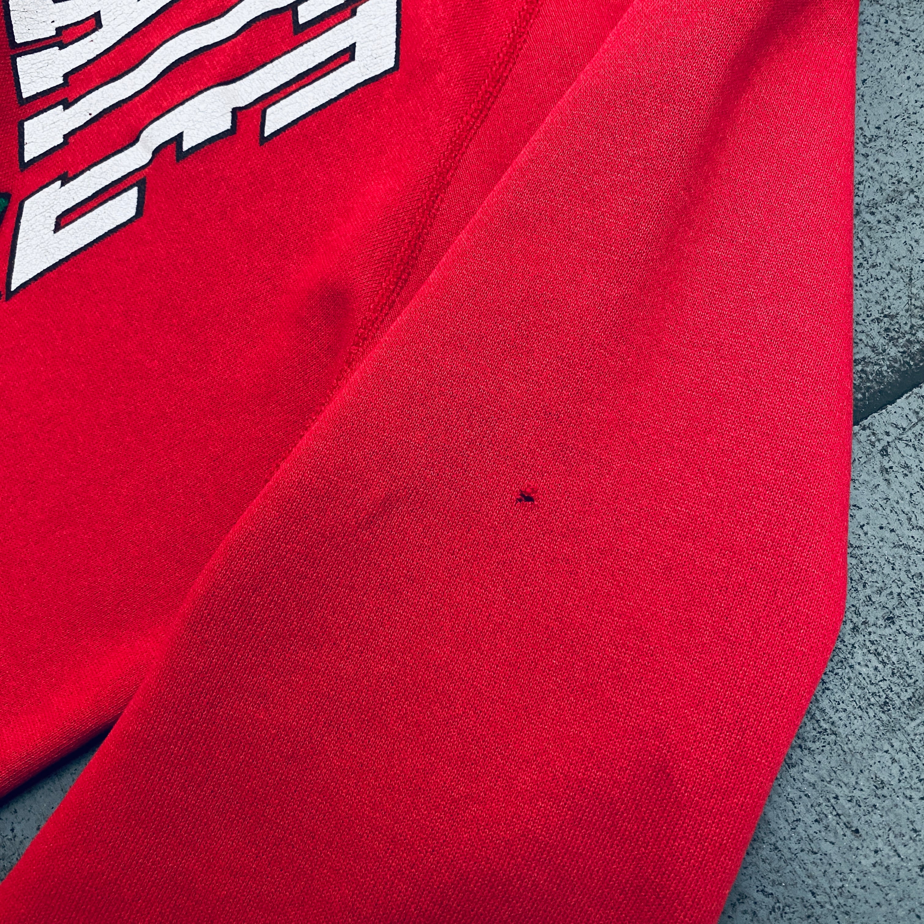Vintage 1980s Ohio State Buckeyes Graphic Spellout Sweatshirt (Small) - Perfect for Game Day, College Spirit & Retro Fashion