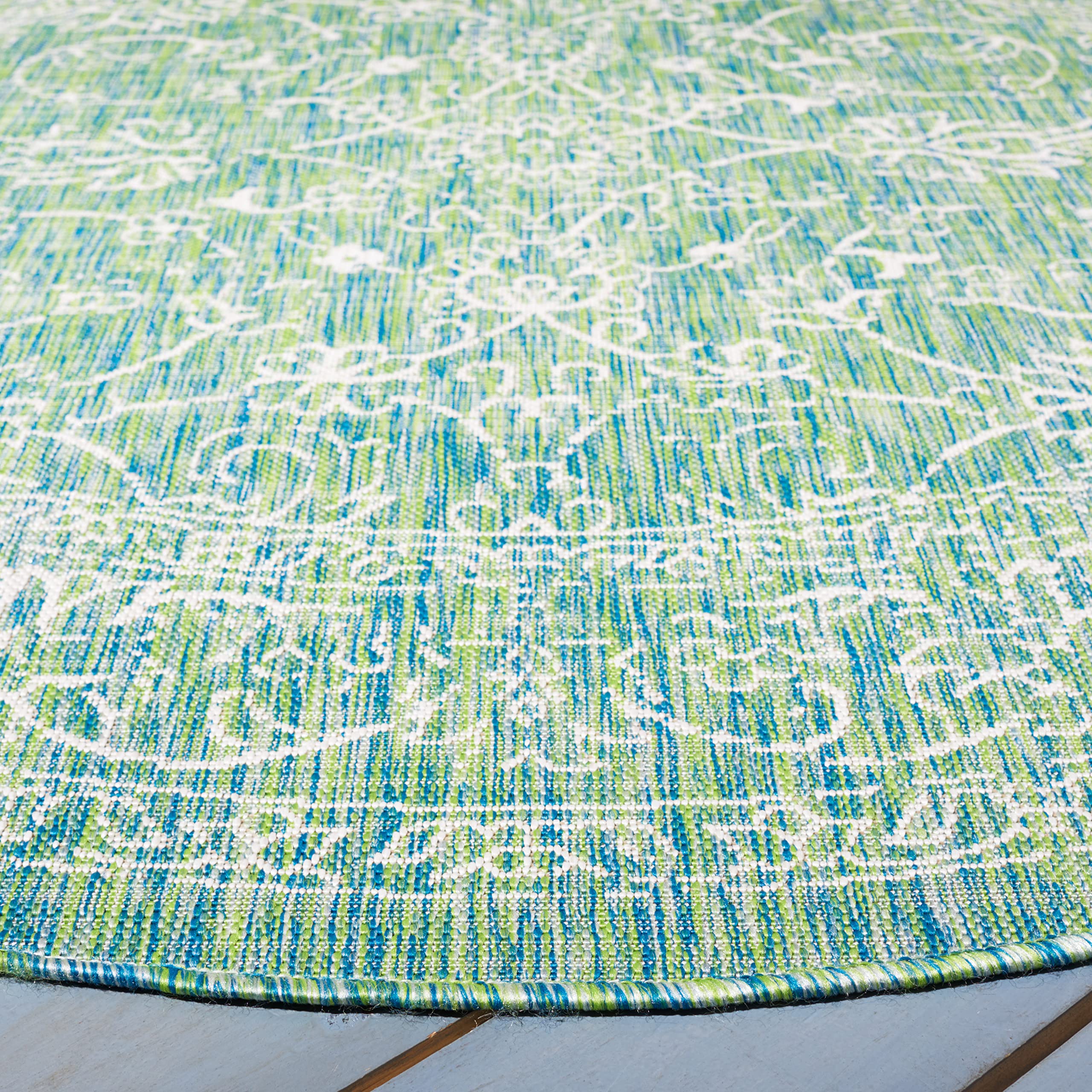 SAFAVIEH Courtyard Collection 6'7
