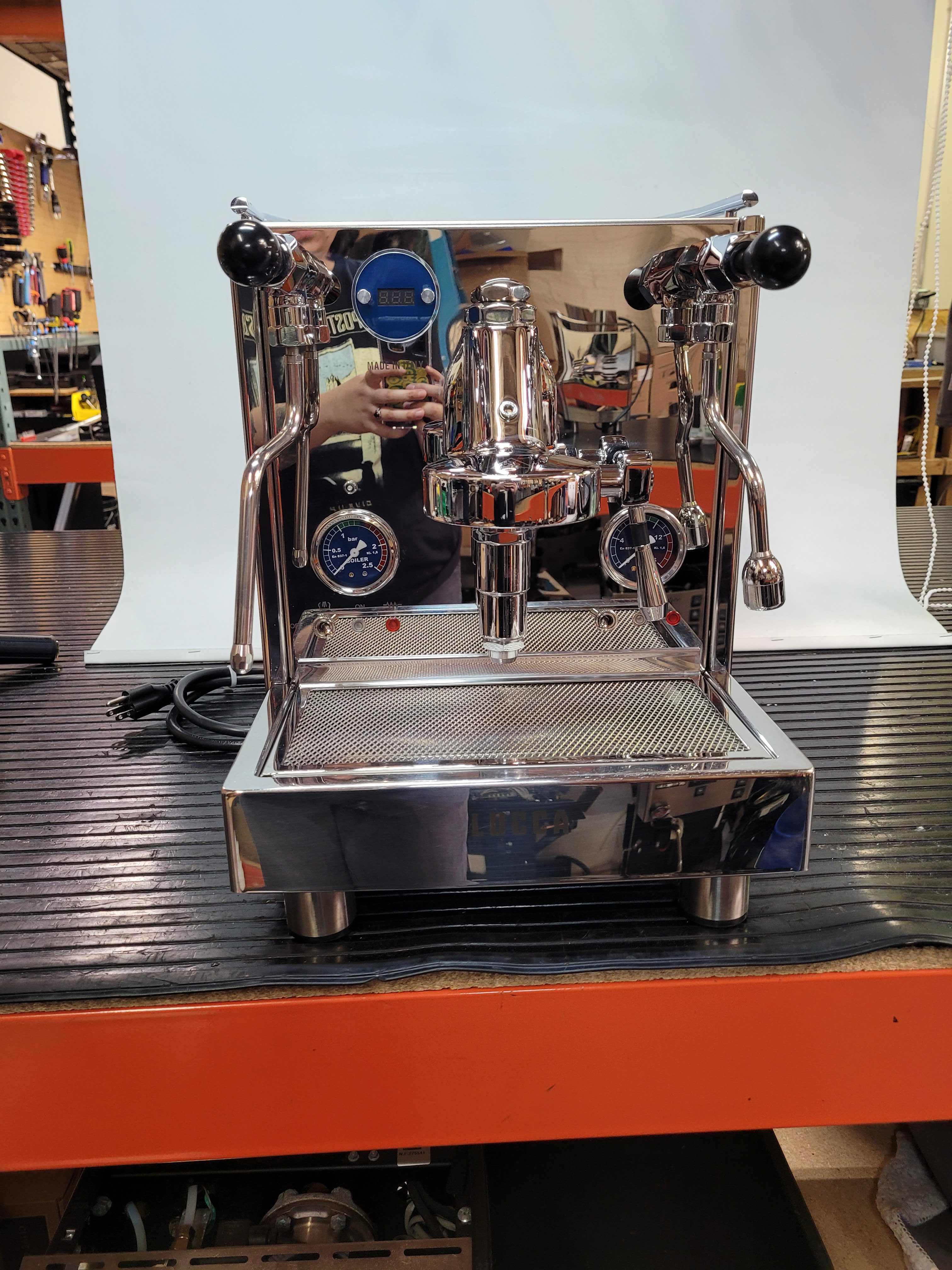 Certified Pre-Owned LUCCA M58 Espresso Machine (Model 6087) - Perfect for Home Baristas & Coffee Enthusiasts