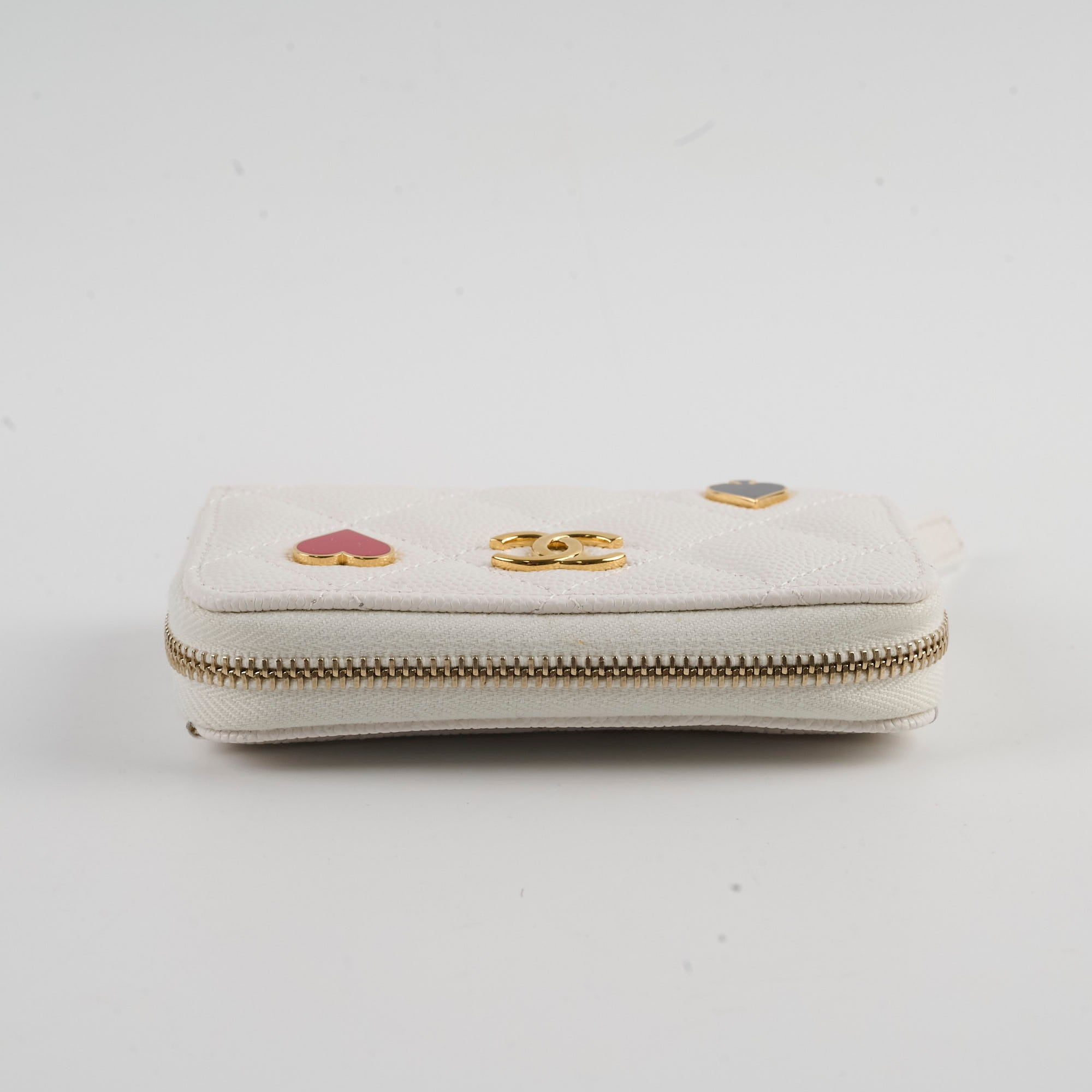 Chanel Caviar Enamel Coco Casino Zippy Card Holder in White | Luxury Leather Wallet for Credit Cards & Cash | Perfect for Everyday Use, Travel & Gifting