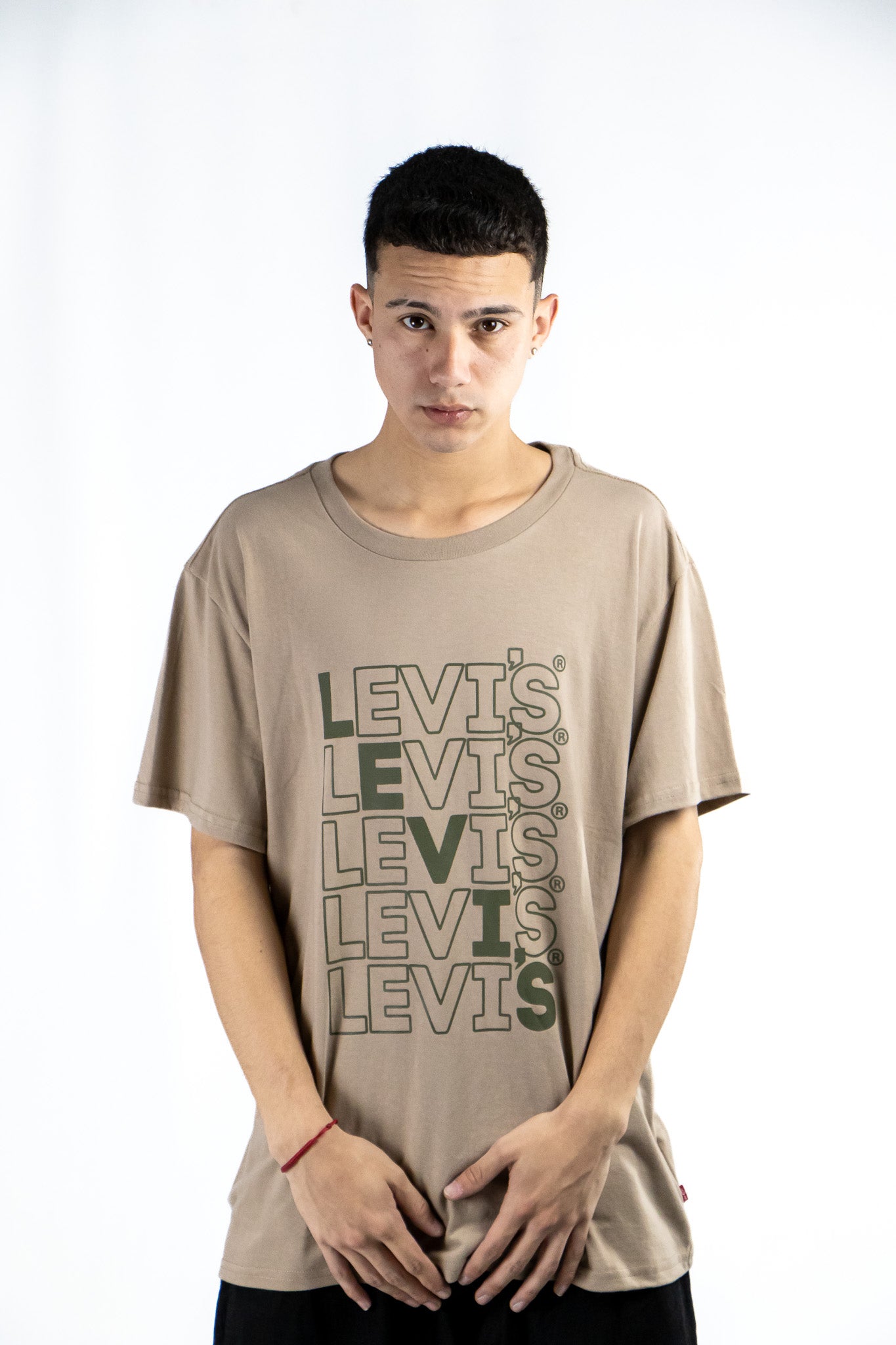 Levi's Graphic T-Shirt for Men - Vintage Logo Cotton Tee | Casual Streetwear & Everyday Comfort | Perfect for Outings, Gym, and Relaxing at Home