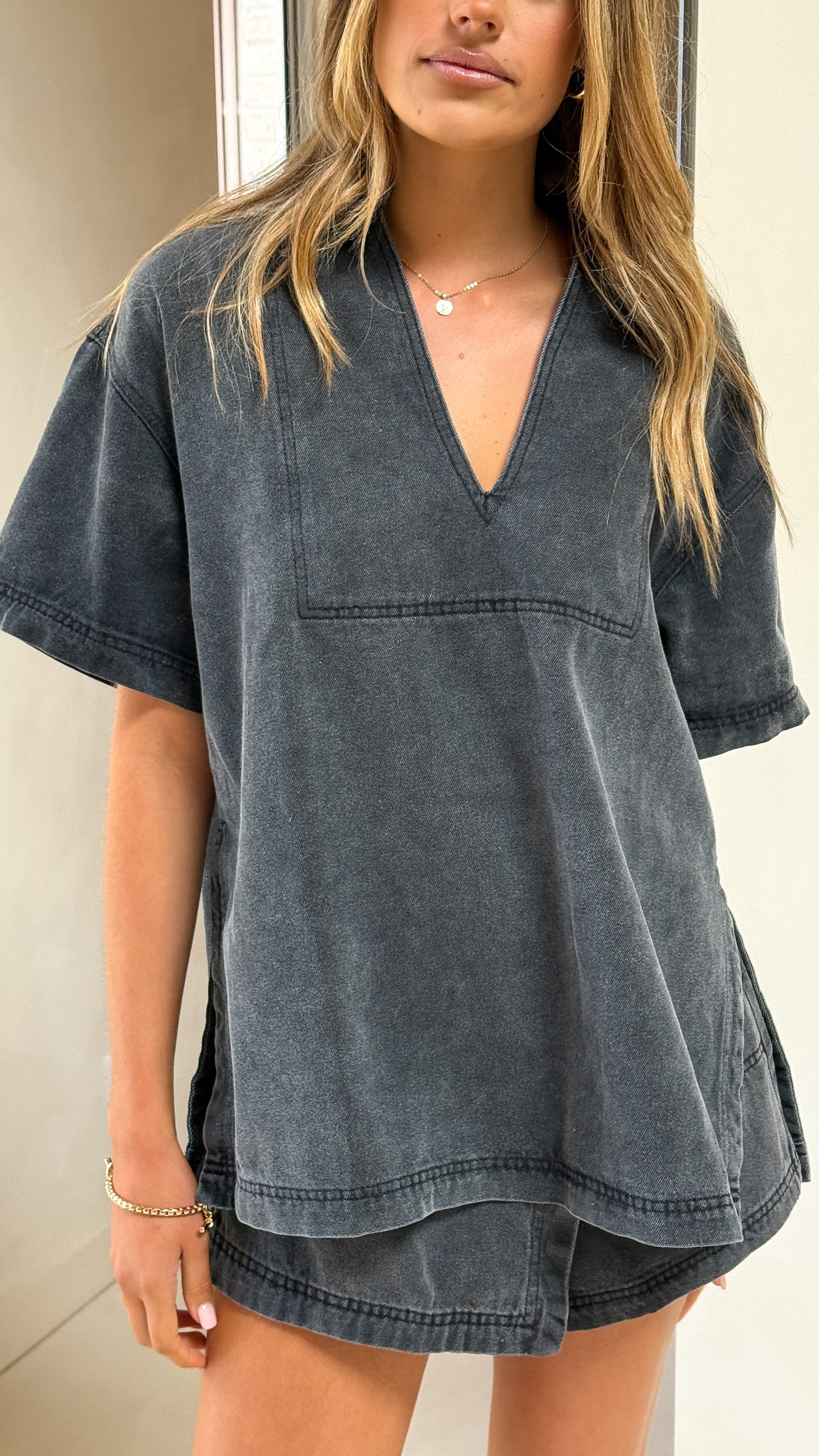 Alaina Oversized Black Denim Shirt for Women - Casual Loose Fit Long Sleeve Button Down Shirt - Perfect for Streetwear, Layering & Everyday Outfits