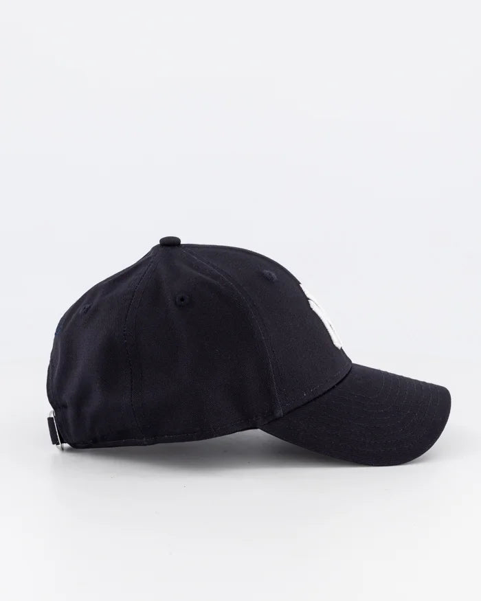 New Era New York Yankees Navy 9FORTY Adjustable Baseball Cap - Official MLB Licensed Hat for Men & Women - Perfect for Sports Fans, Casual Wear & Outdoor Activities