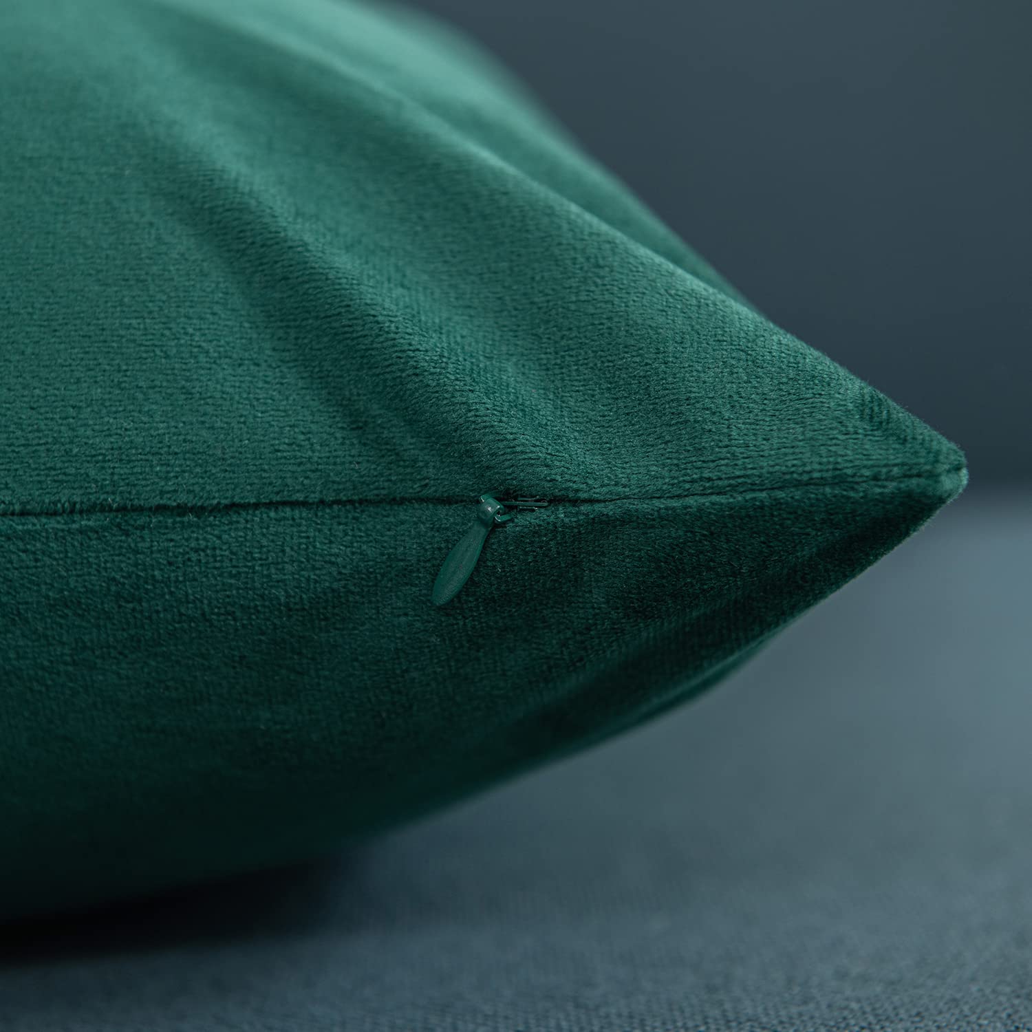 DEZENE 20x20 Inch Green Velvet Decorative Pillow Covers - 2 Pack Soft Square Throw Pillow Cases for Farmhouse, Living Room, Bedroom & Sofa Decor