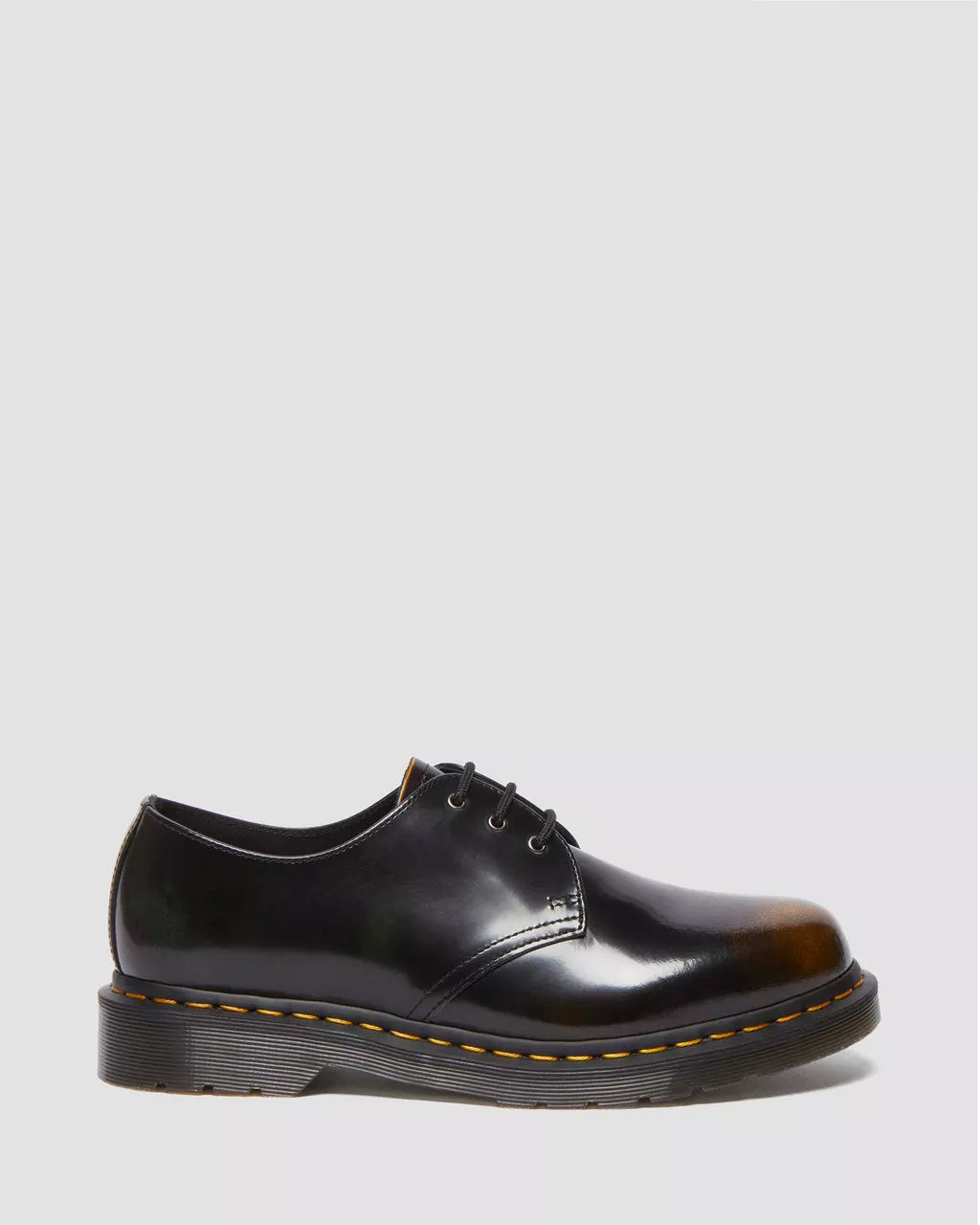 Dr. Martens 1461 Brush Off Oxford Shoes - Classic 3-Eye Lace-Up Leather Shoes for Men & Women - Perfect for Work, Casual & Street Style Outfits