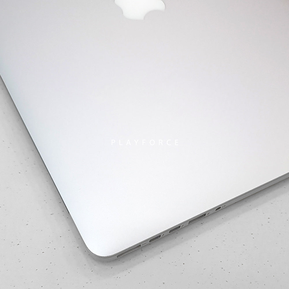 Apple MacBook Pro 15-inch Laptop (2015 Model) - Intel Core i7, 16GB RAM, 512GB SSD - Powerful Performance for Business, Design & Creative Work