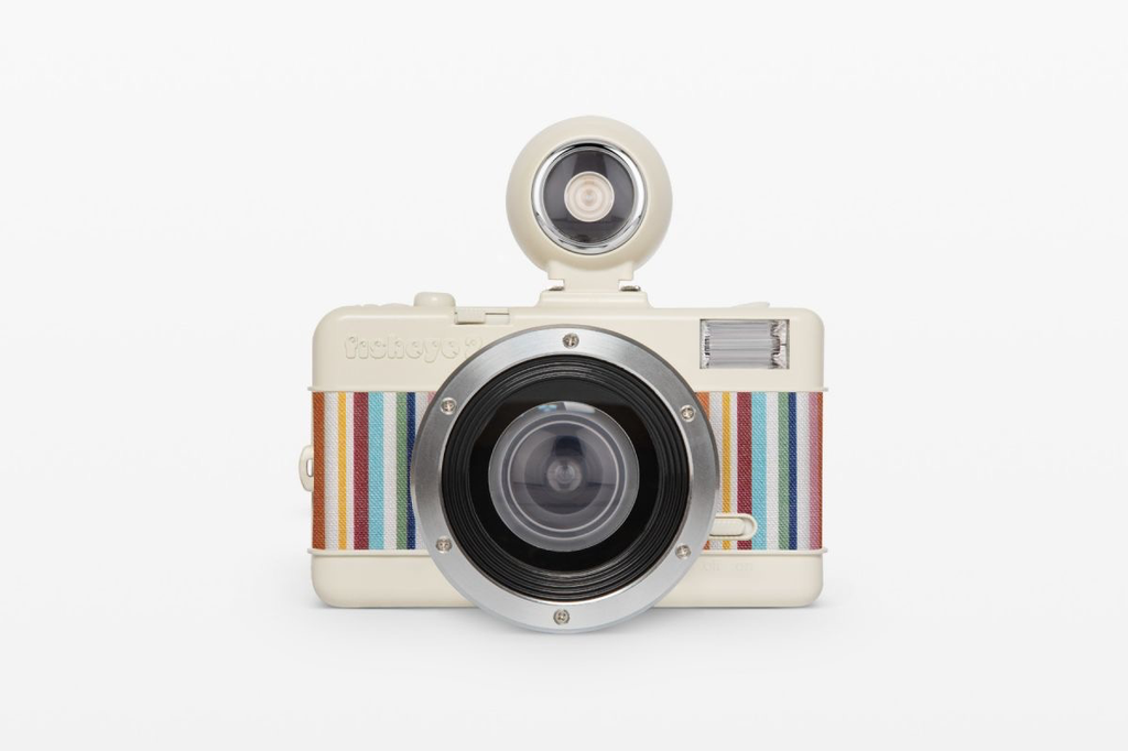 Lomography Fisheye No.2 Acapulco La Quebrada 35mm Film Camera - Vintage Style Fisheye Lens for Creative Photography & Travel Adventures