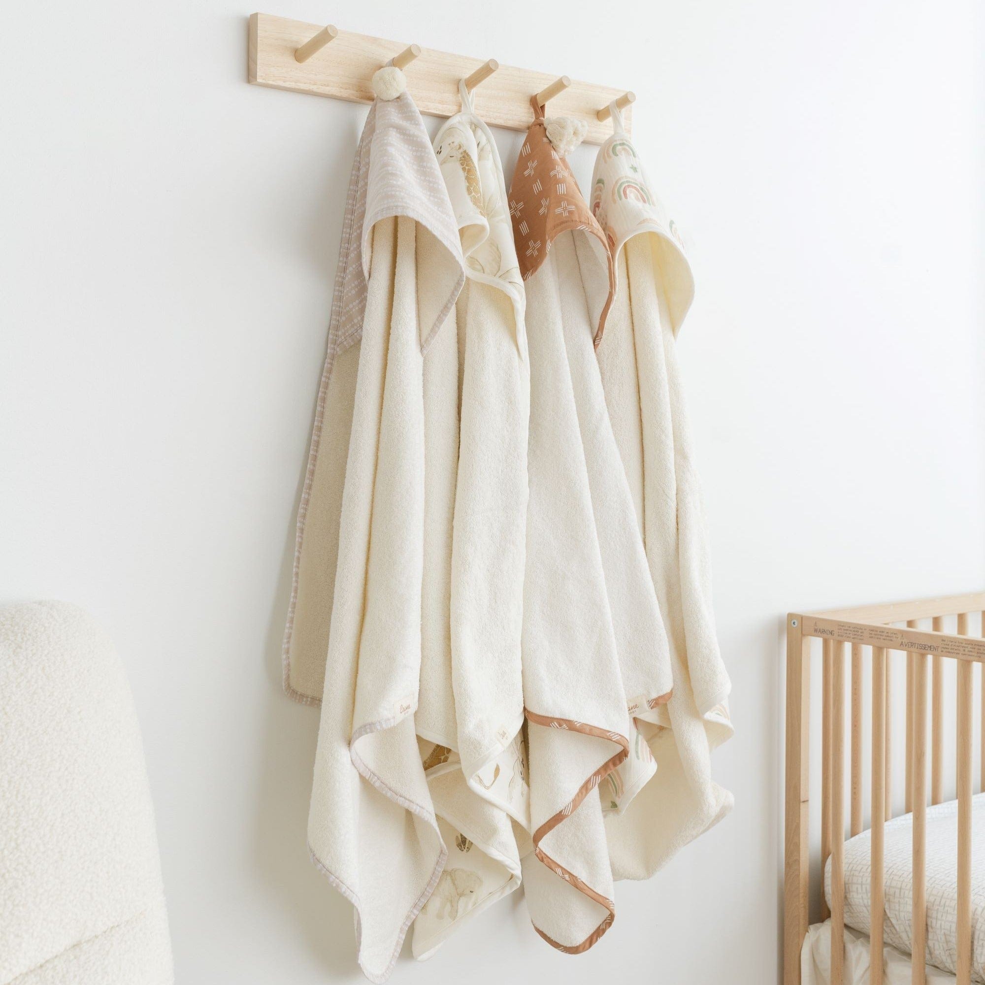 Baby Hooded Tower with Cute Safari Animal Print - Soft & Absorbent Infant Bath Towel for Newborns & Toddlers - Perfect for Bath Time, Swimming & Beach Outings